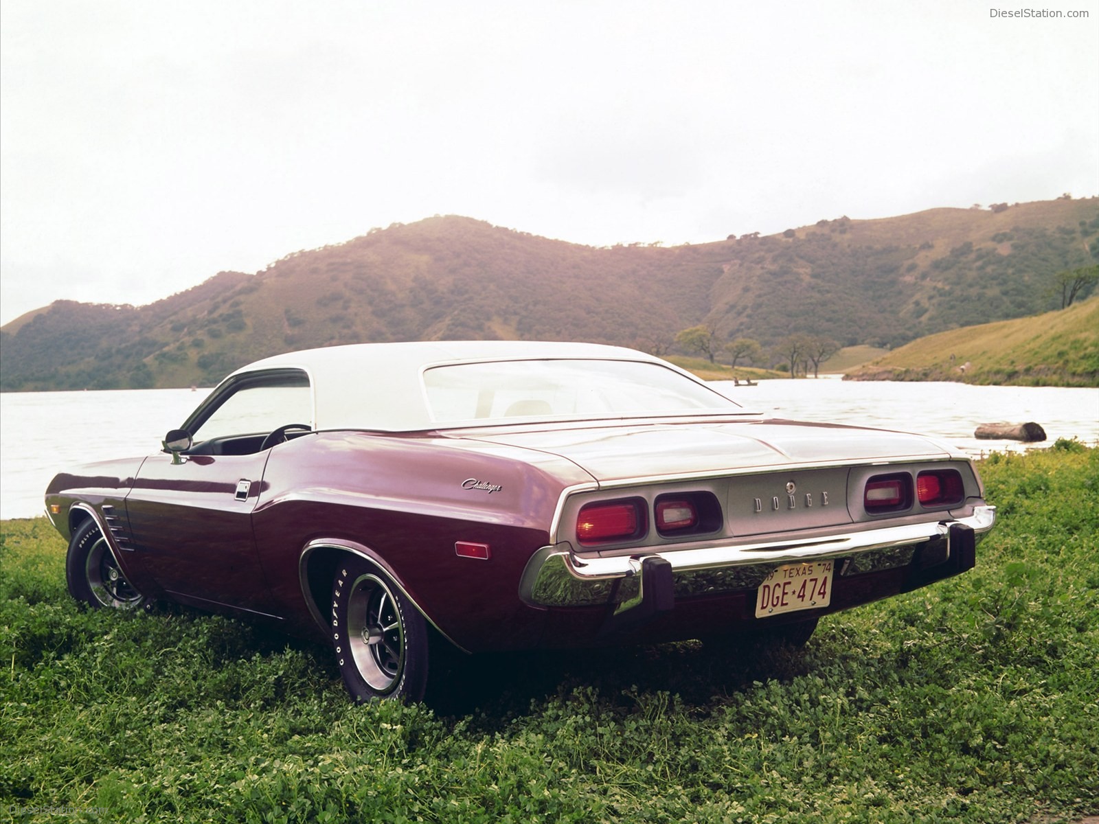 Dodge Challenger: Forty Years of a Dodge Muscle-car Legend Dodge Challenger: Forty Years of a Dodge Muscle-car Legend