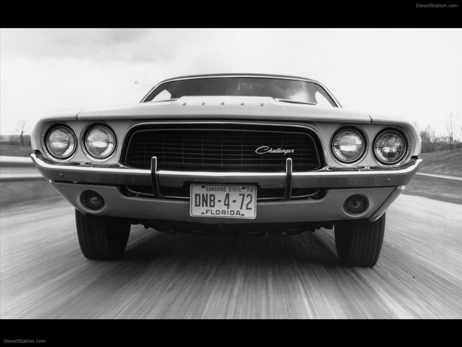 Dodge Challenger: Forty Years of a Dodge Muscle-car Legend Dodge Challenger: Forty Years of a Dodge Muscle-car Legend