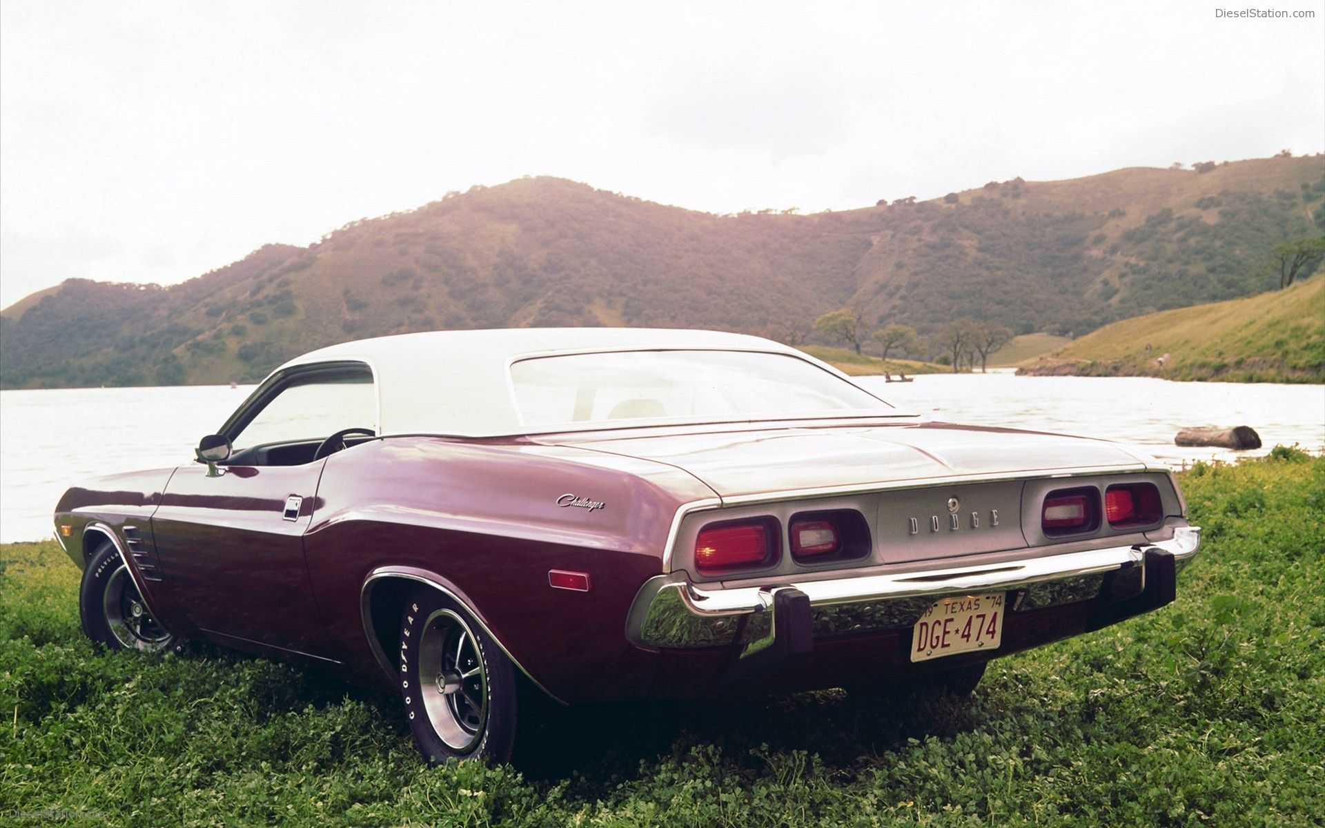 Dodge Challenger: Forty Years of a Dodge Muscle-car Legend Dodge Challenger: Forty Years of a Dodge Muscle-car Legend