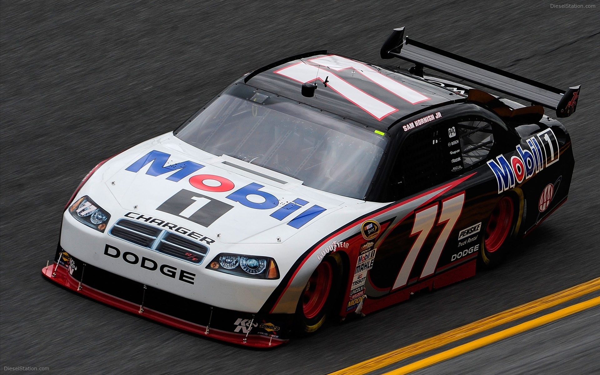 Dodge NNS  Challenger RT 392 2011