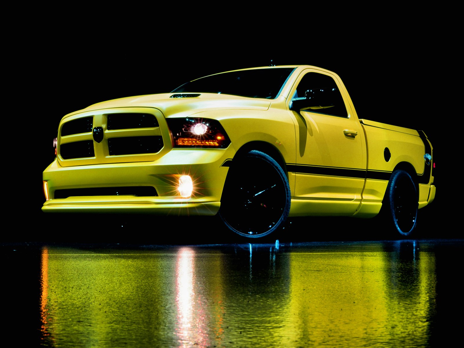 Dodge Ram 1500 Rumble Bee Concept 2013