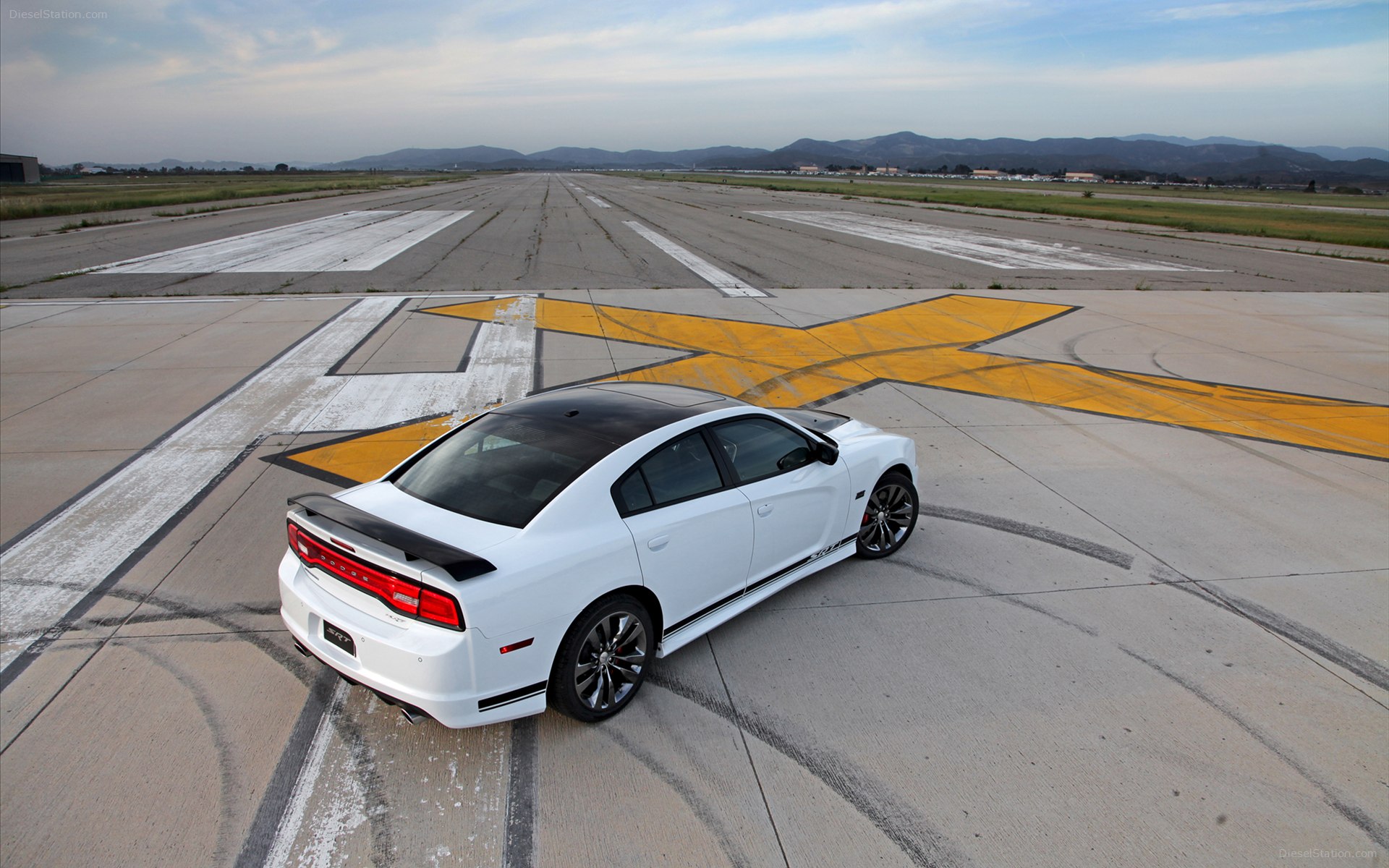Dodge Charger SRT8 392 2013