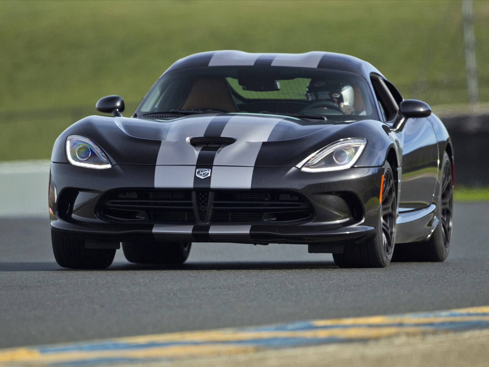 SRT Viper TA 2014
