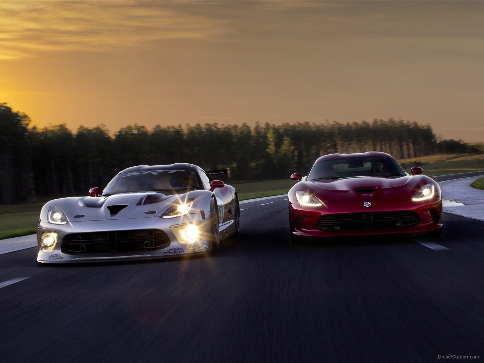 SRT Viper GTS R 2013