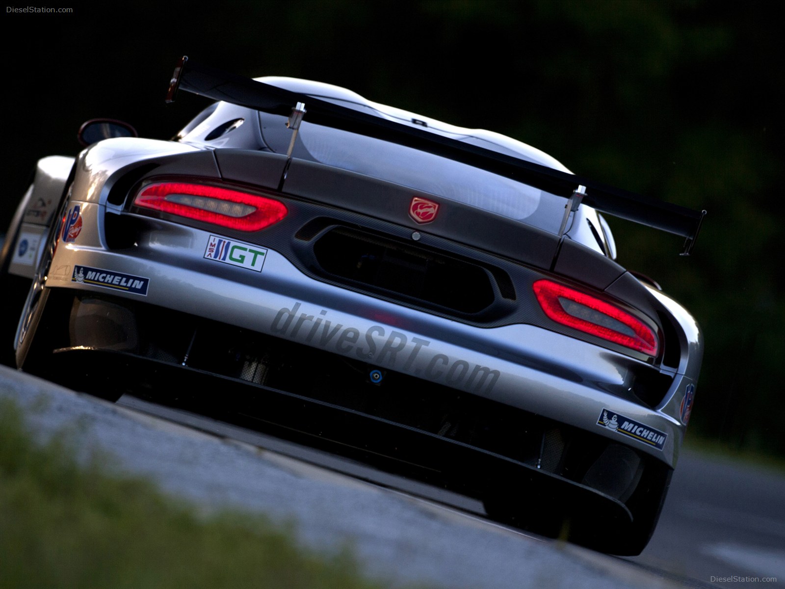 SRT Viper GTS R 2013