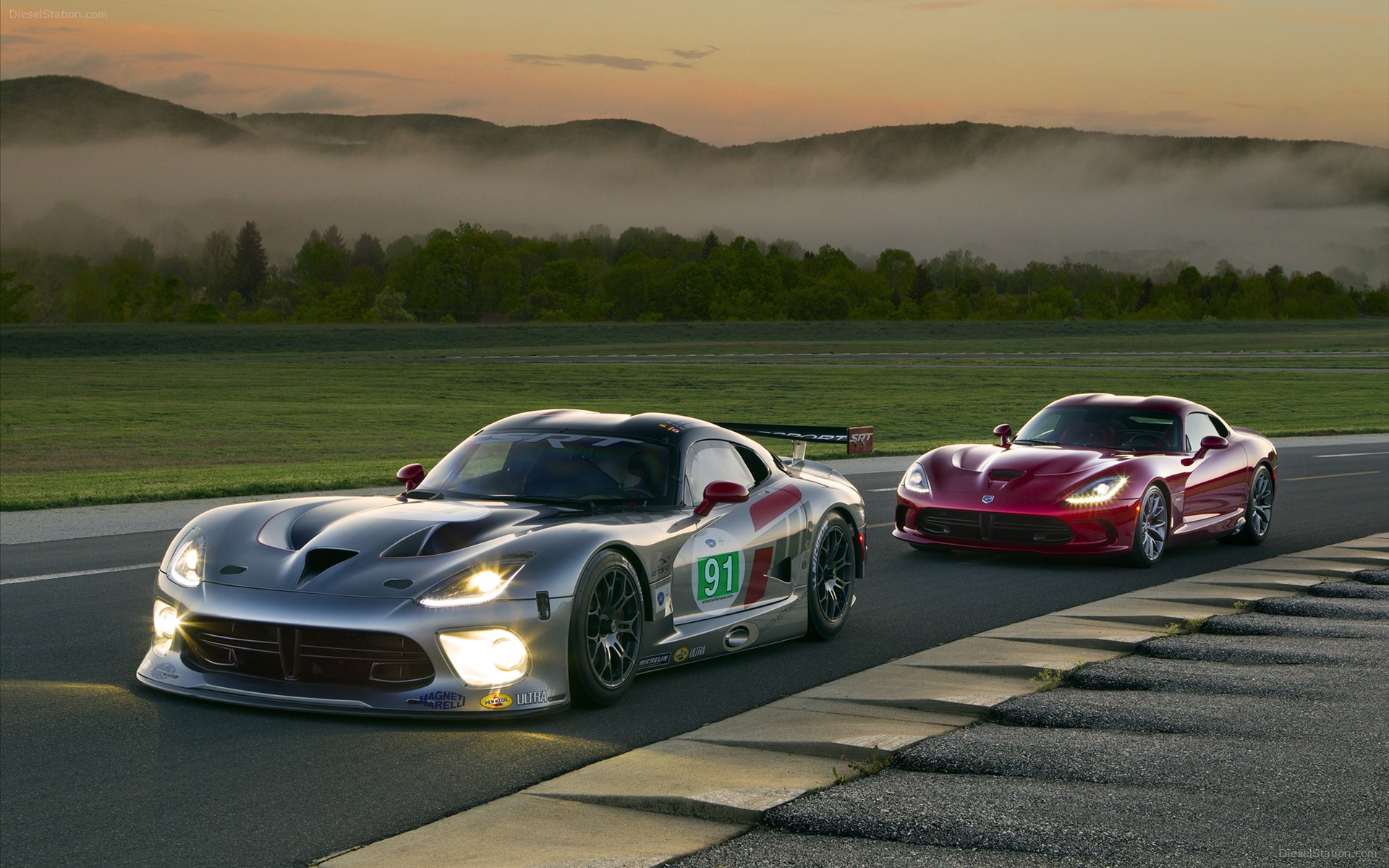 SRT Viper GTS R 2013
