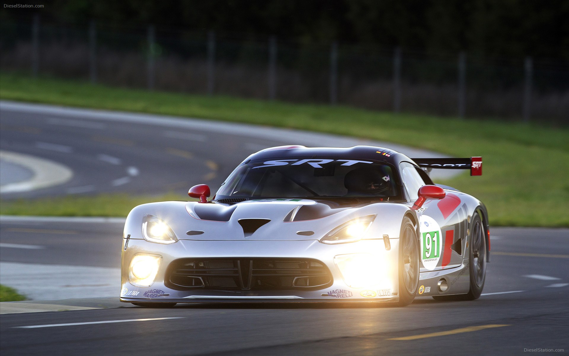 SRT Viper GTS R 2013