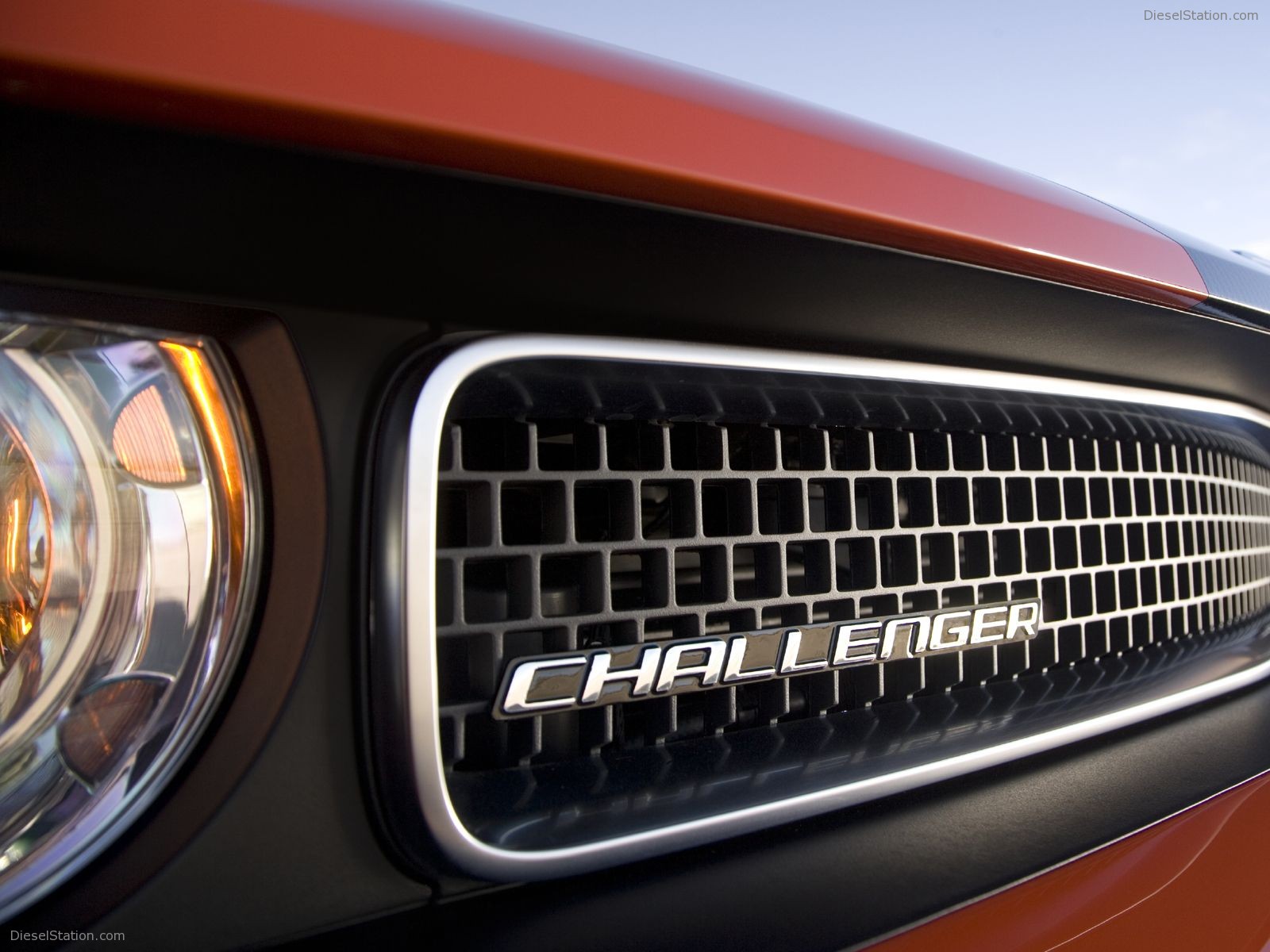 Dodge Challenger SRT8 (2008) Pictures