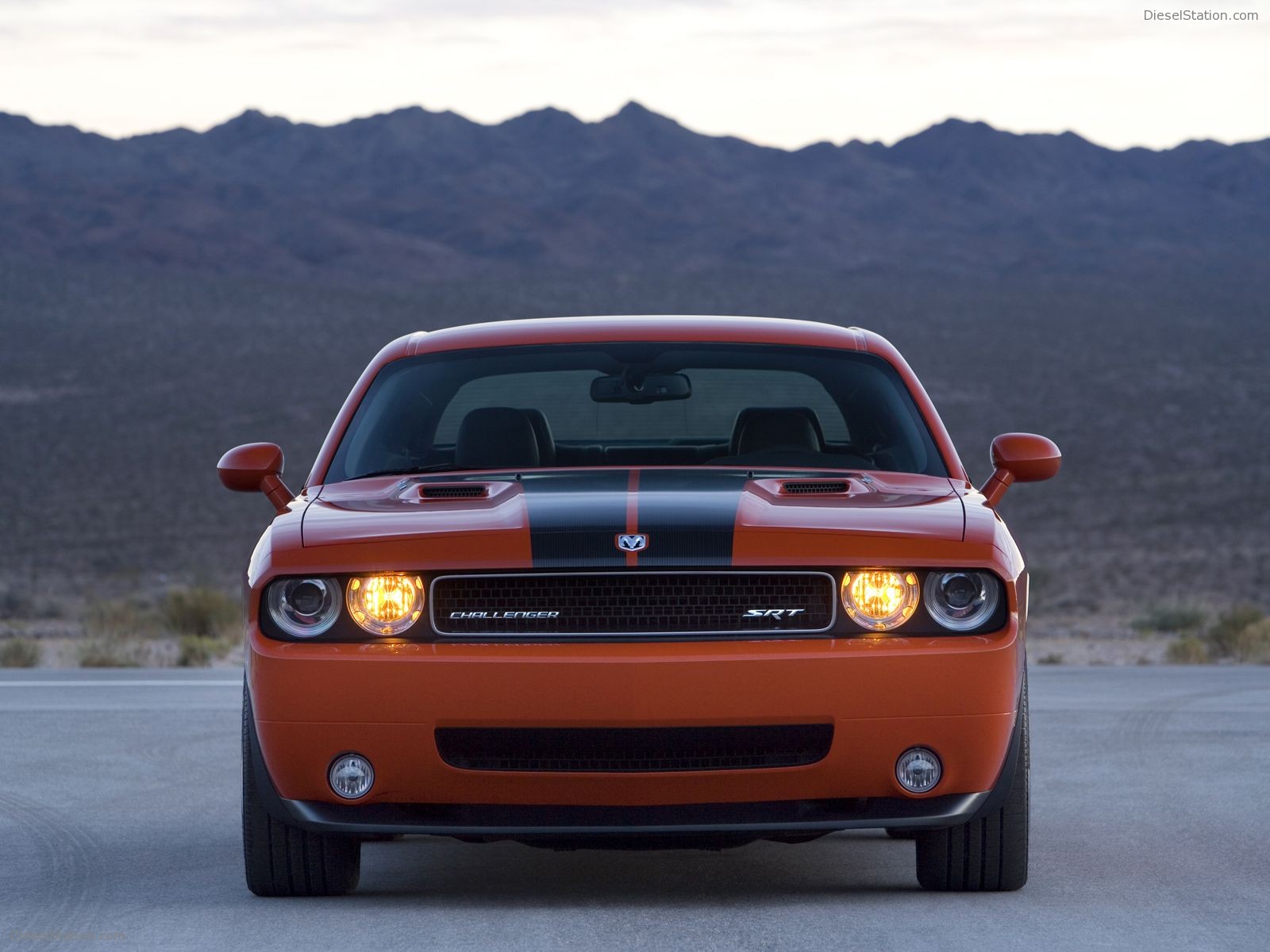 Dodge Challenger SRT8 (2008) More Pictures
