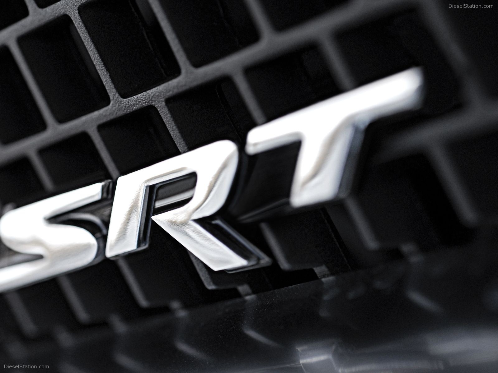 Dodge Challenger SRT8 (2008) More Pictures