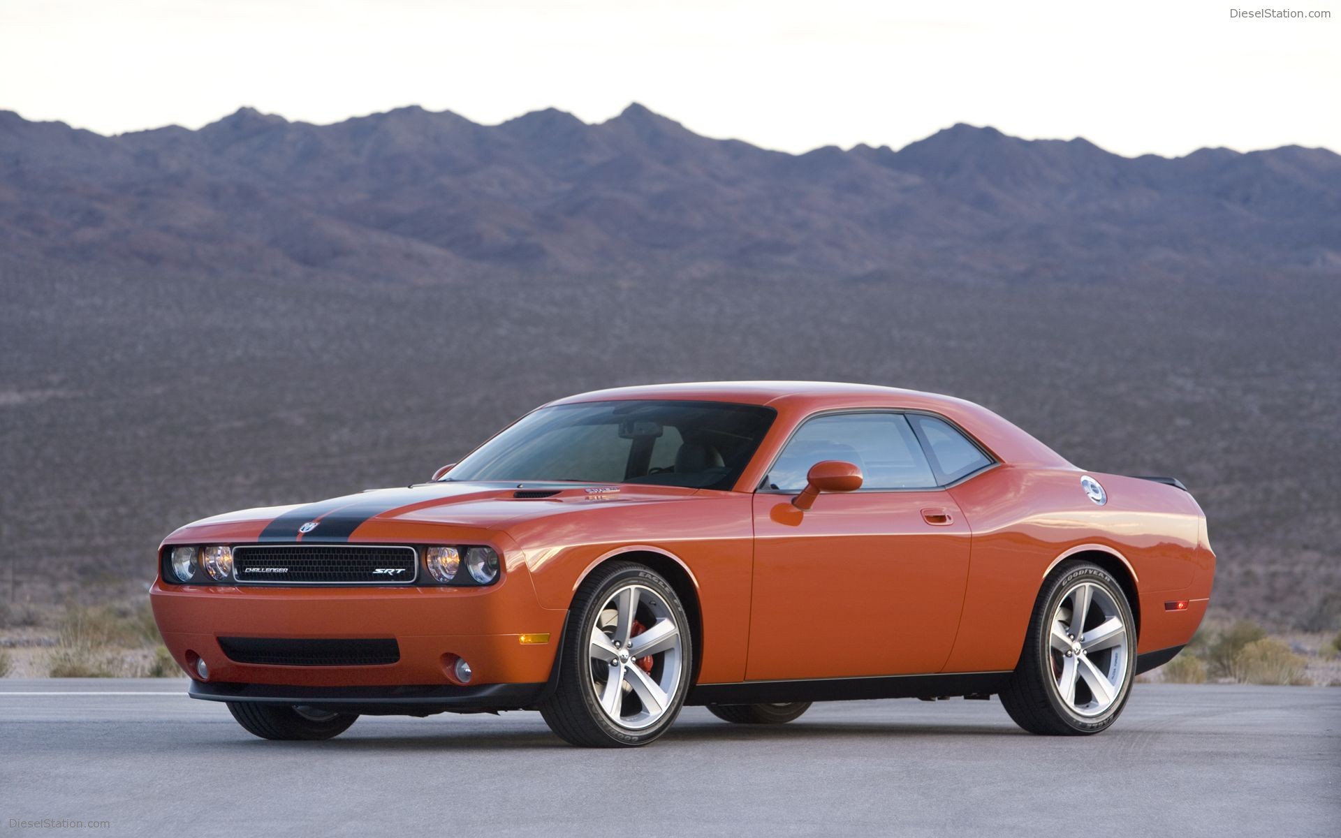 Dodge Challenger SRT8 (2008) More Pictures