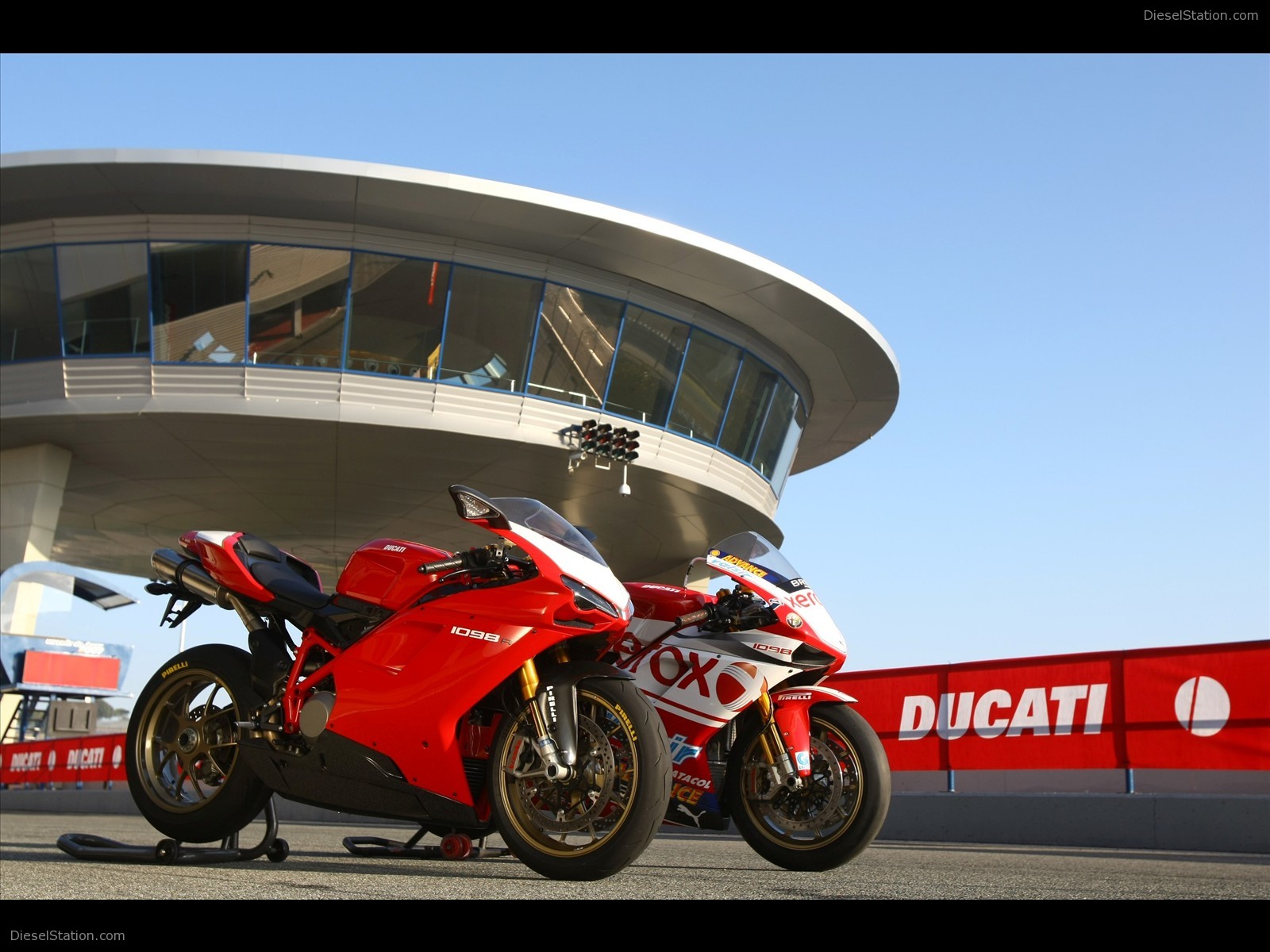 DUCATI 1098 R