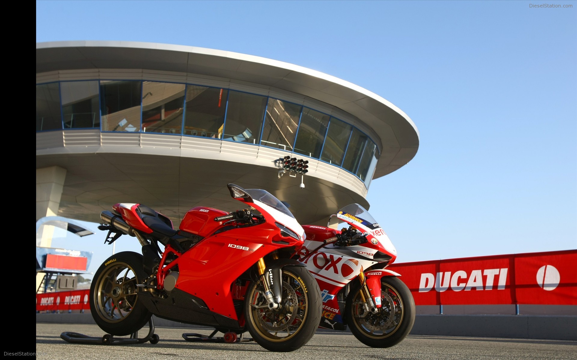 DUCATI 1098 R