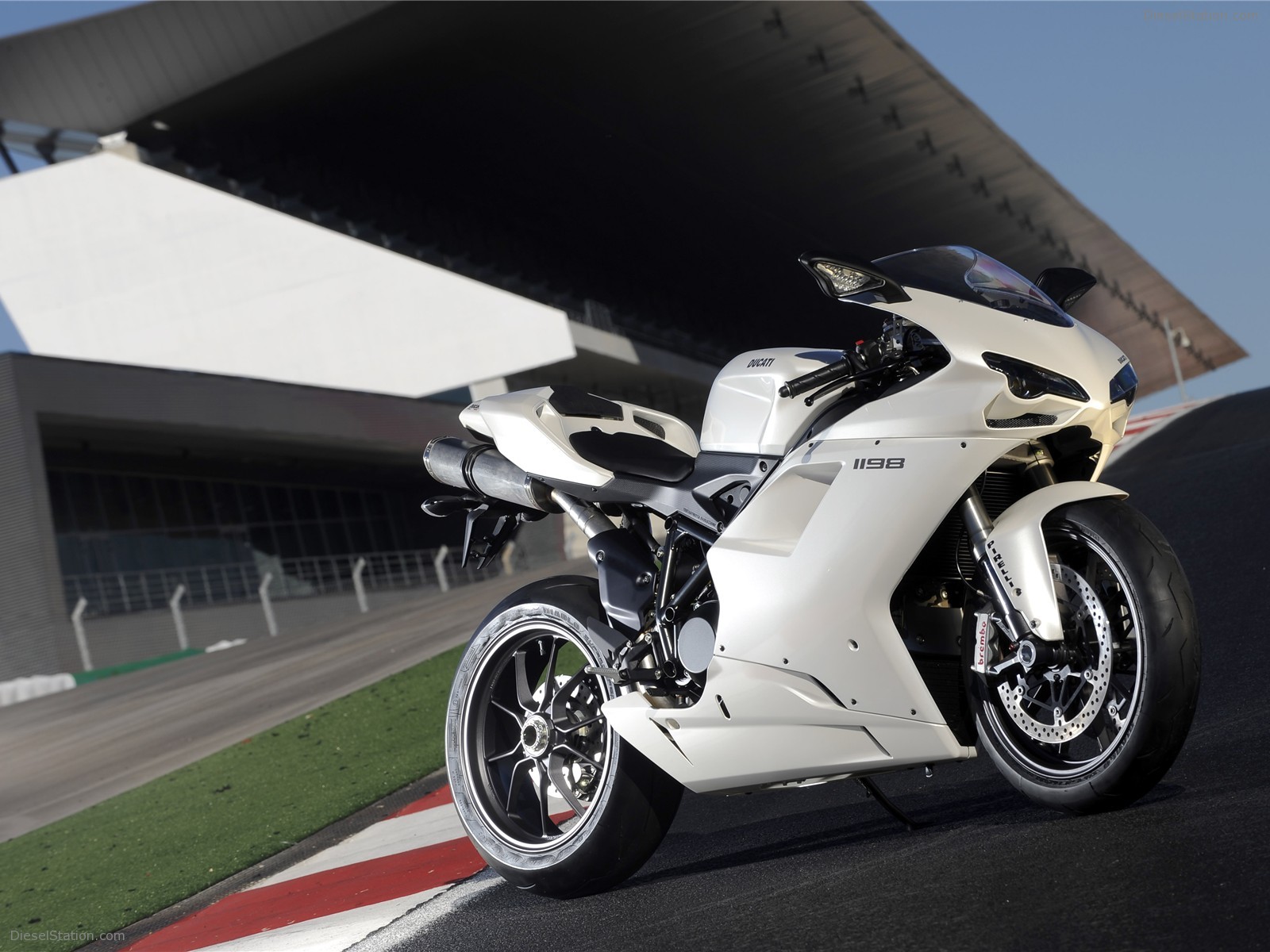 2009 Ducati 1198
