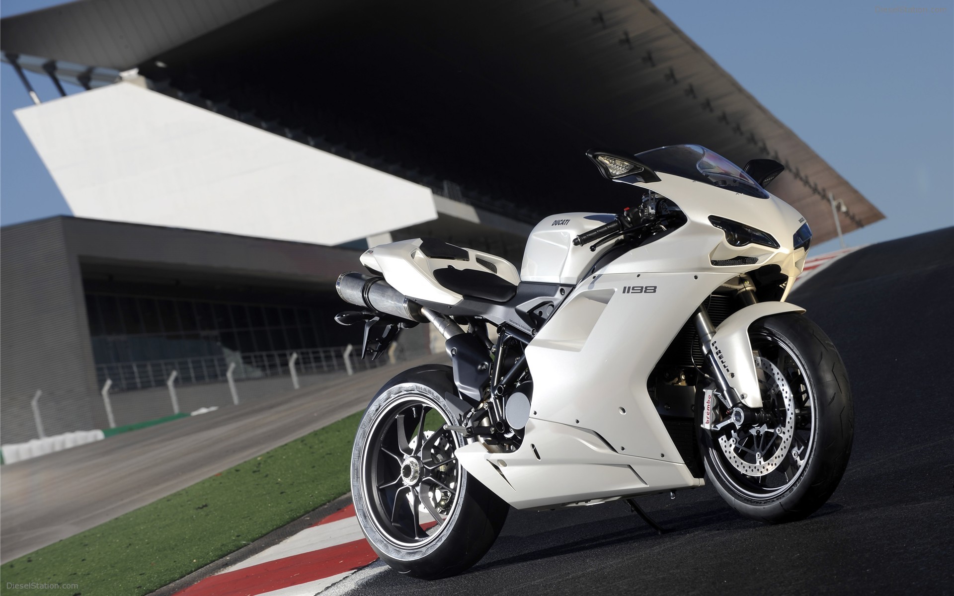 2009 Ducati 1198