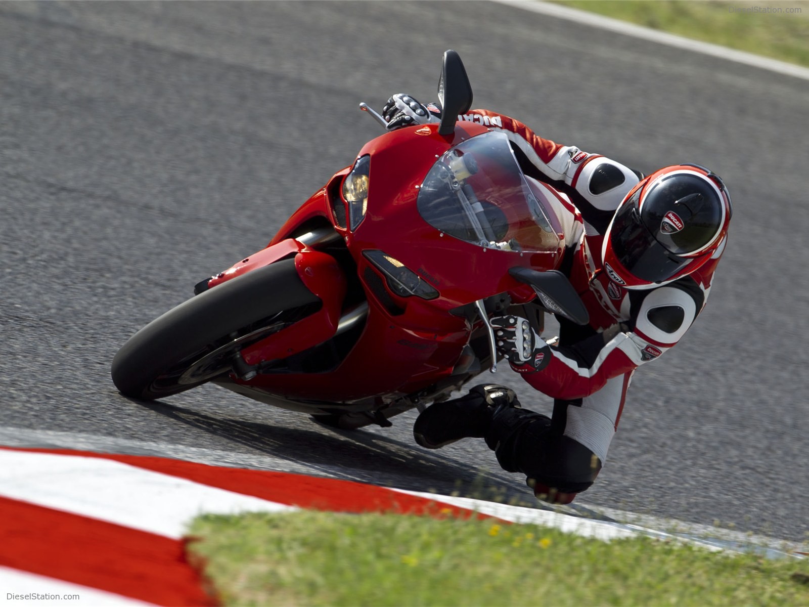 Ducati 848 EVO 2011