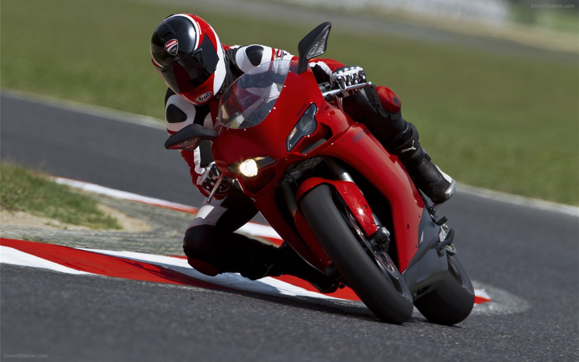 Ducati 848 EVO 2011