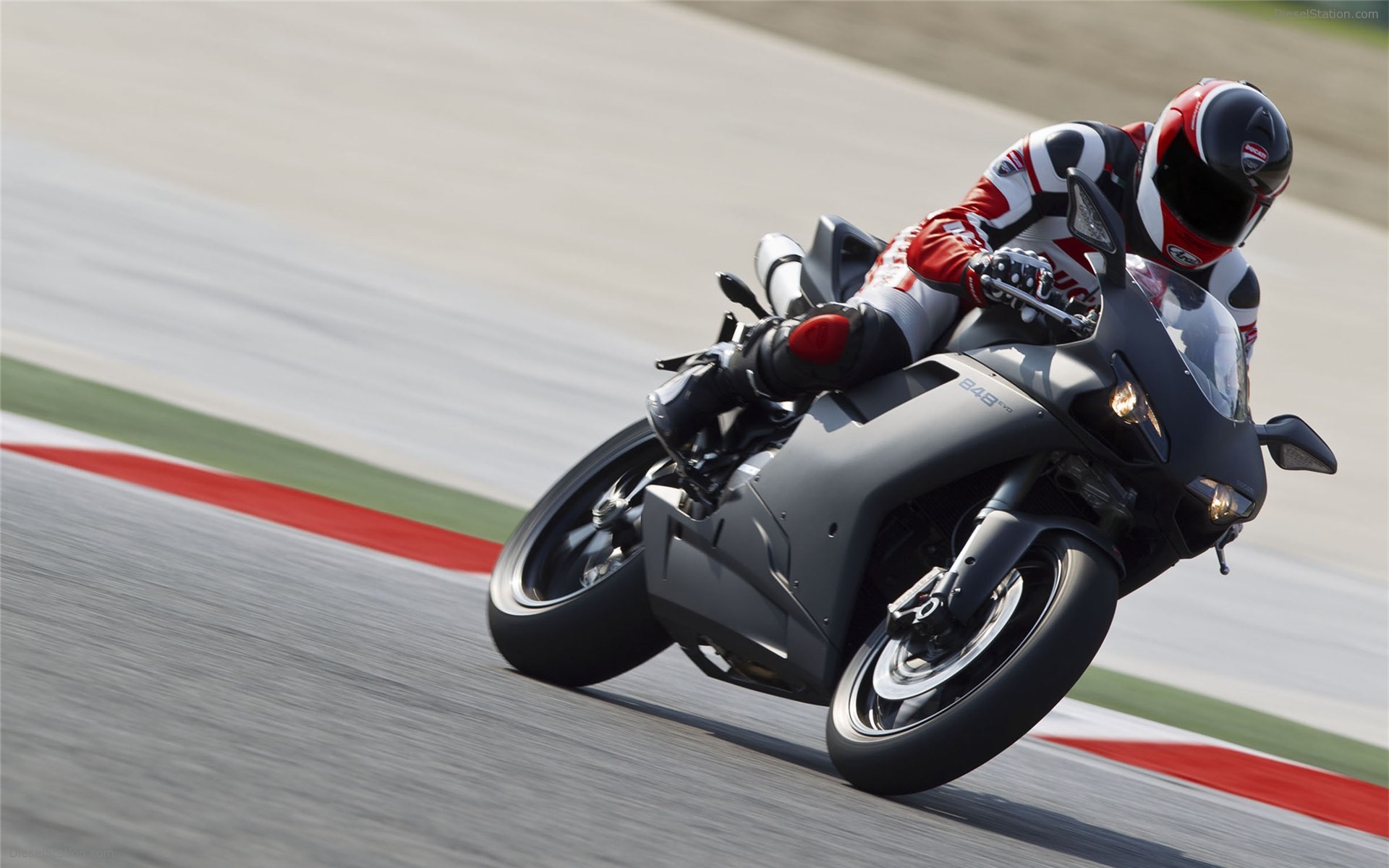 Ducati 848 EVO 2011