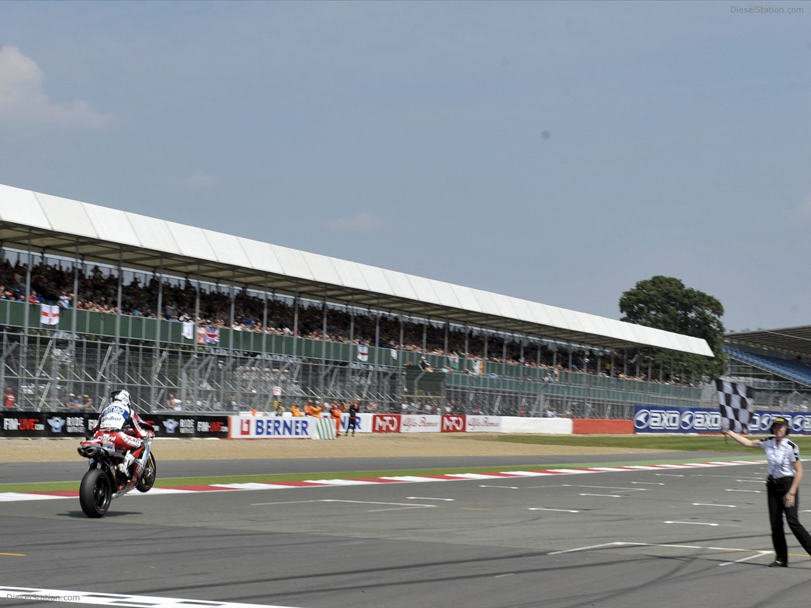 Ducati Carlos Checa scored his 9th victory of 2011 Ducati Carlos Checa scored his 9th victory of 2011