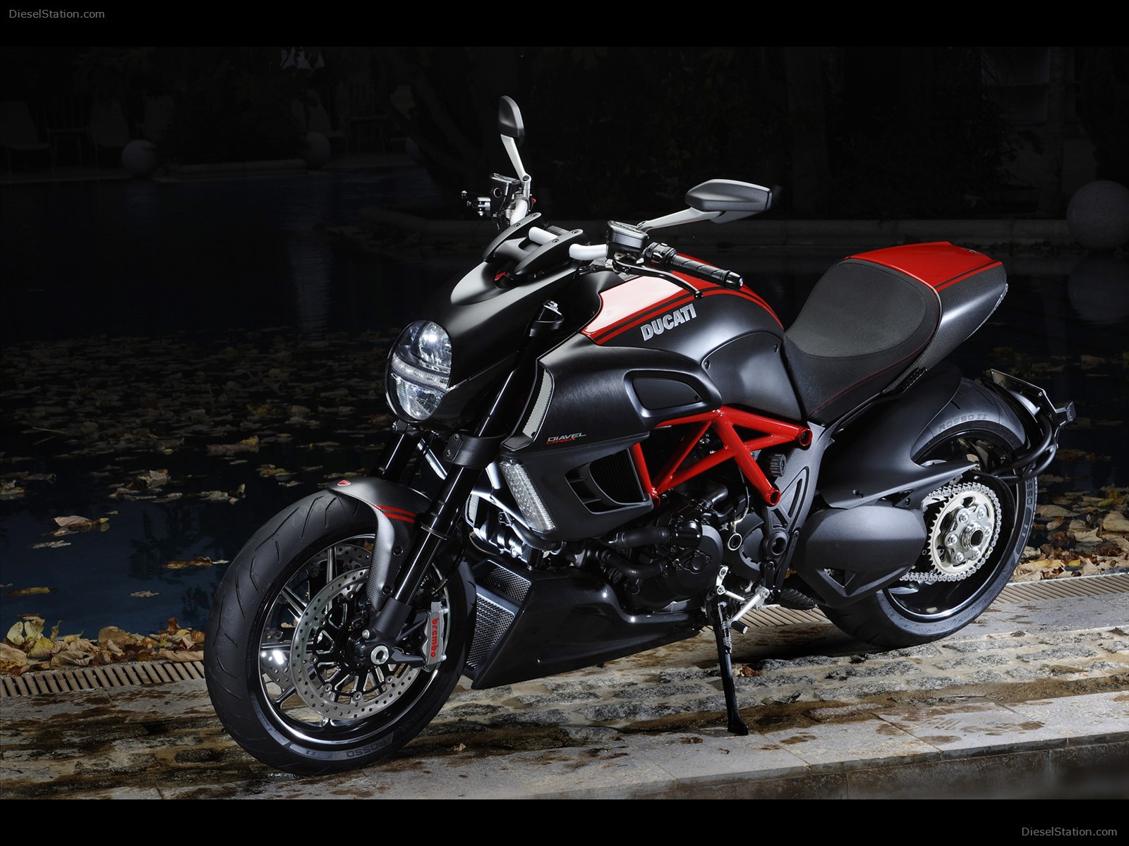 Ducati Diavel 2012