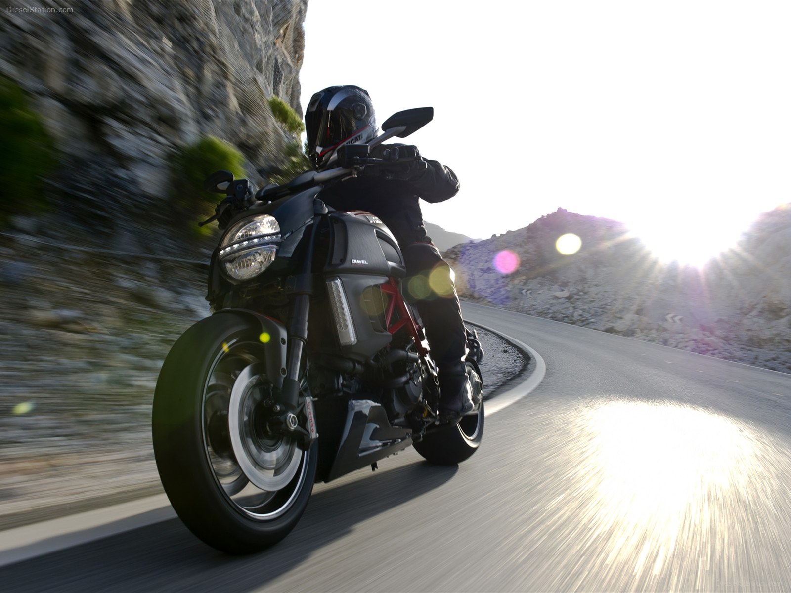 Ducati Diavel 2012