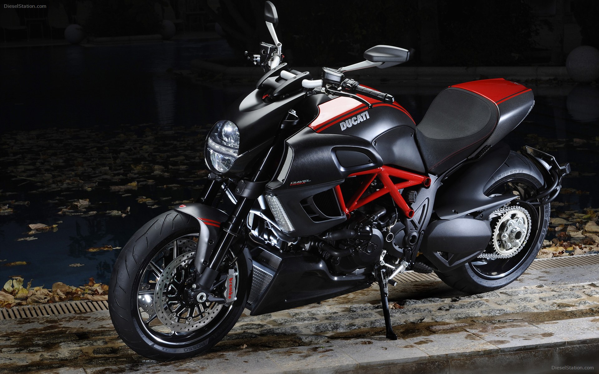 Ducati Diavel 2012