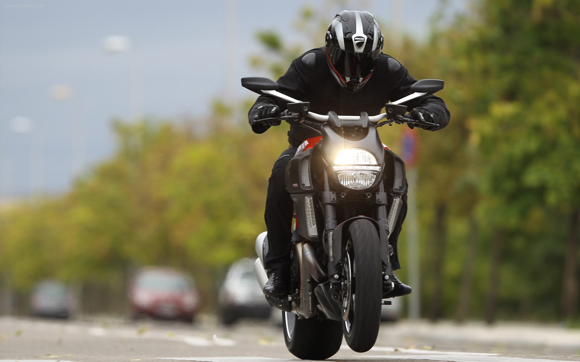 Ducati Diavel 2012