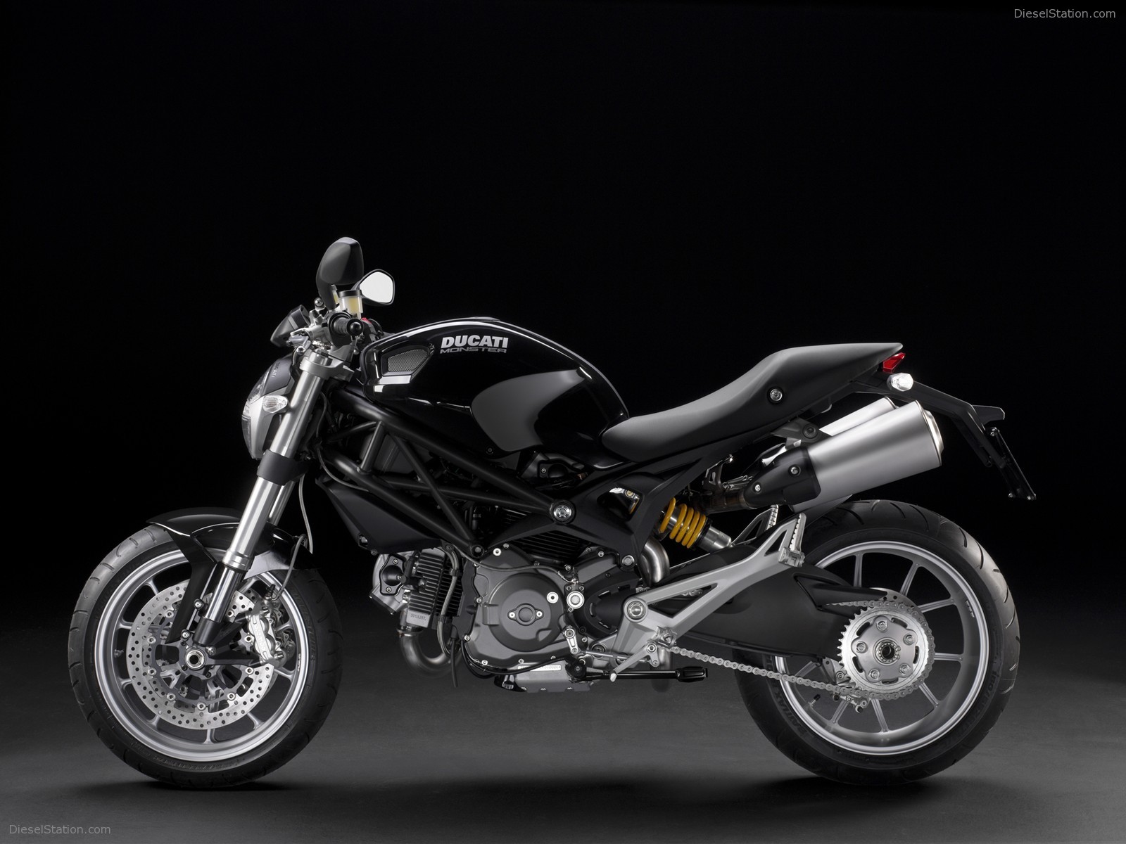 Ducati Monster 1100