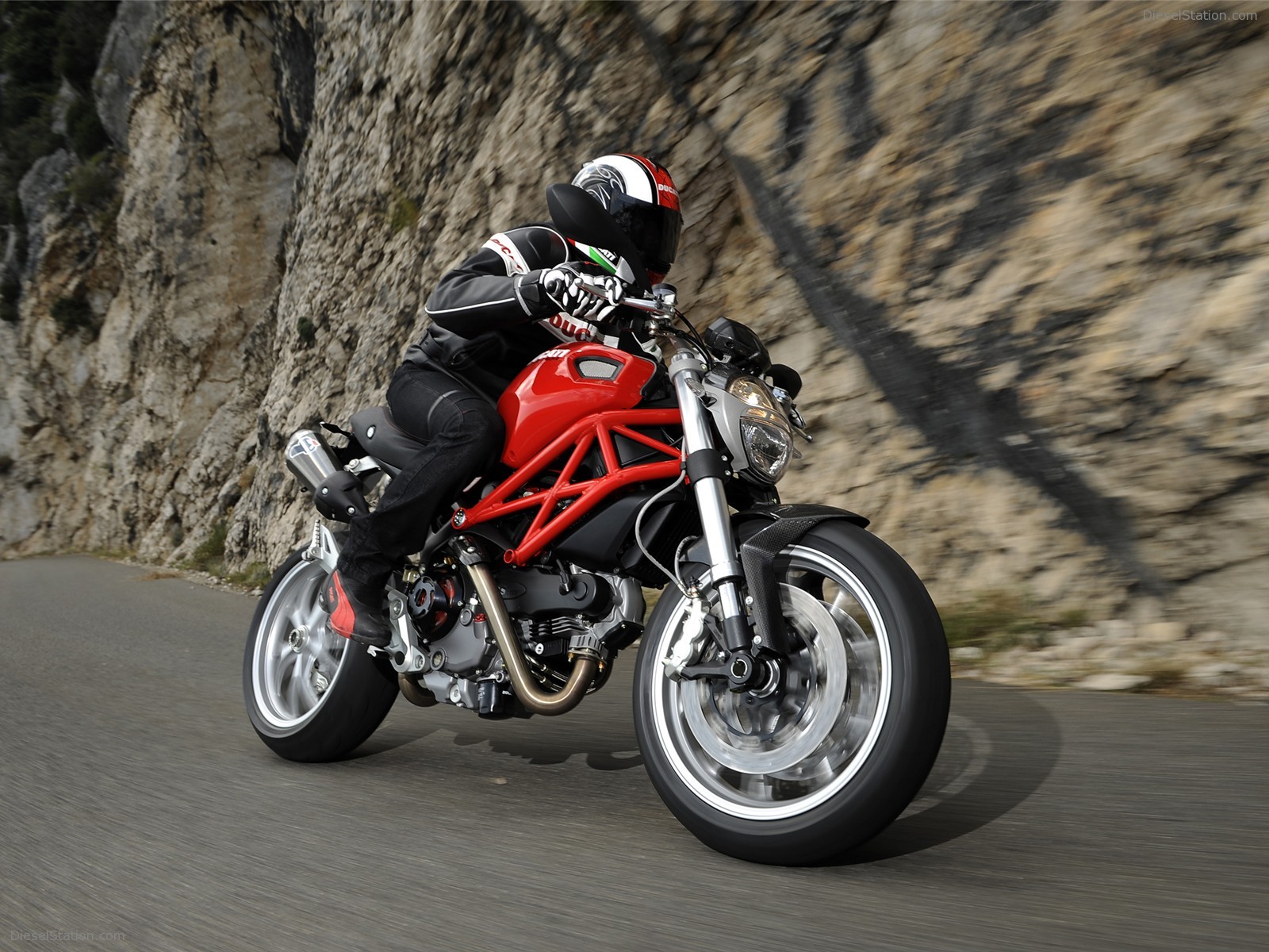 Ducati Monster 1100