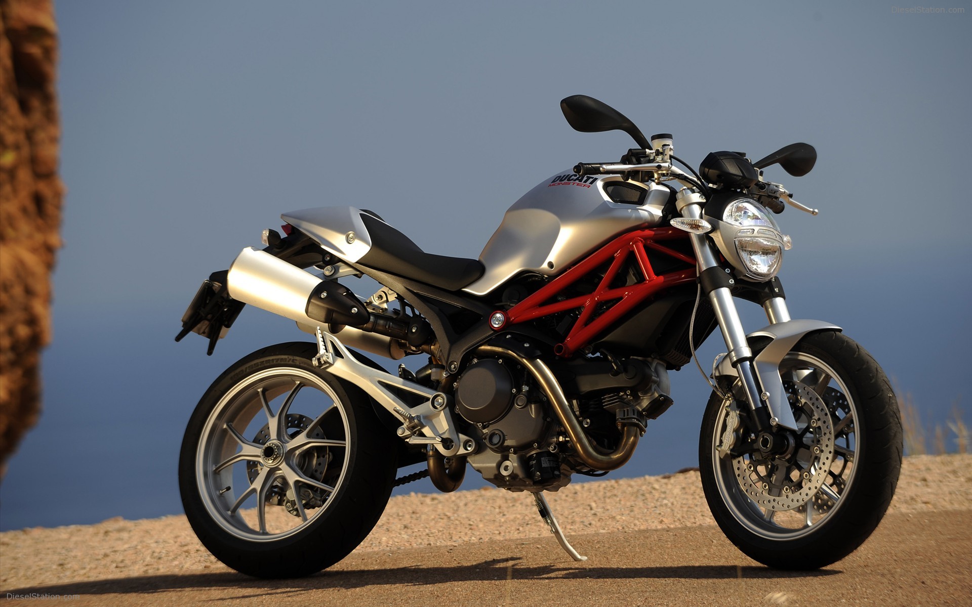 Ducati Monster 1100