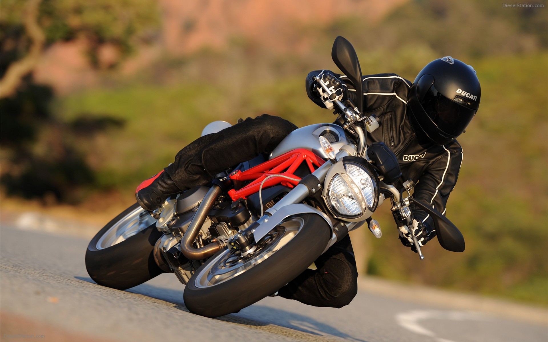 Ducati Monster 1100