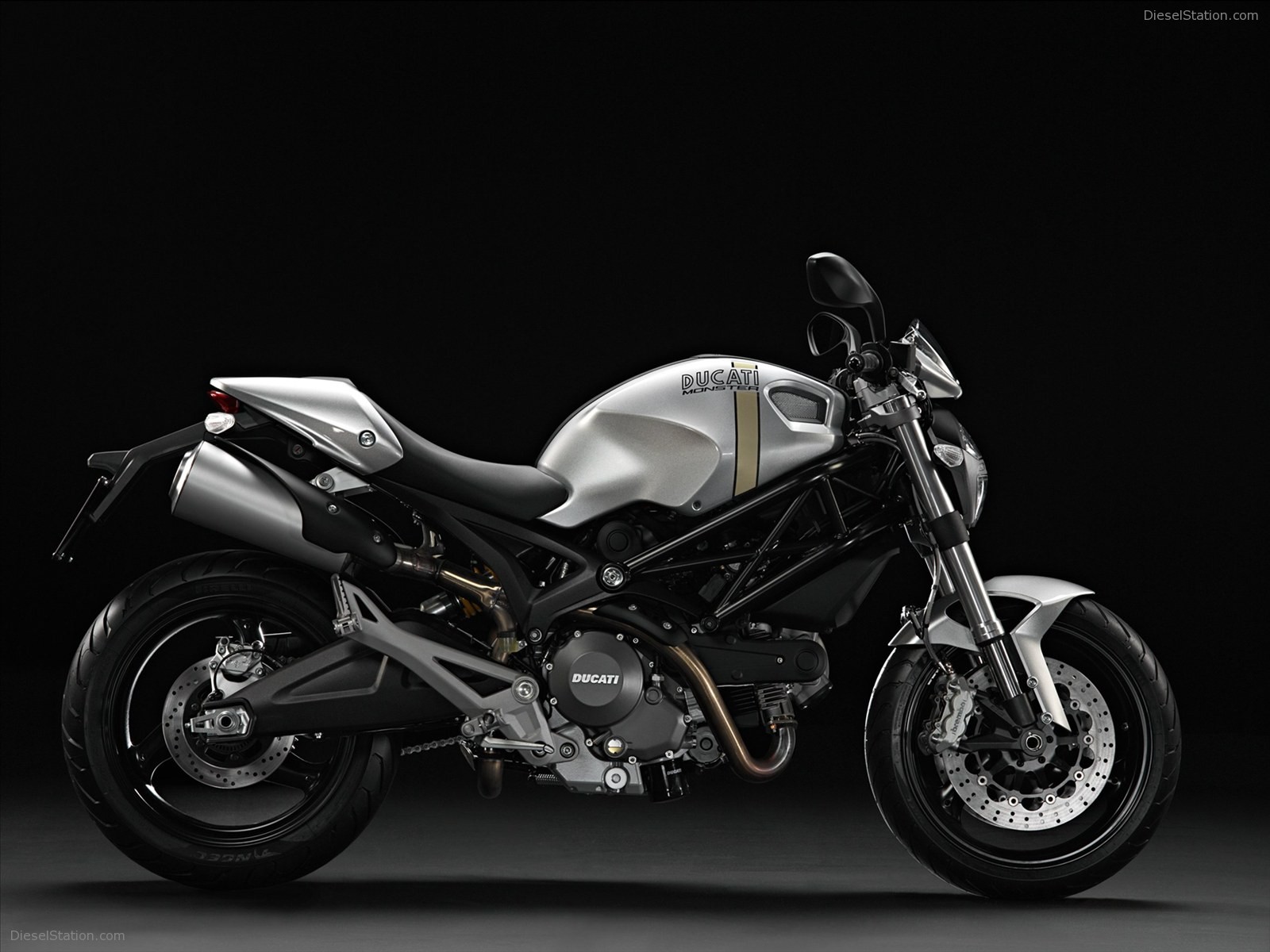 Ducati Monster 796 2011