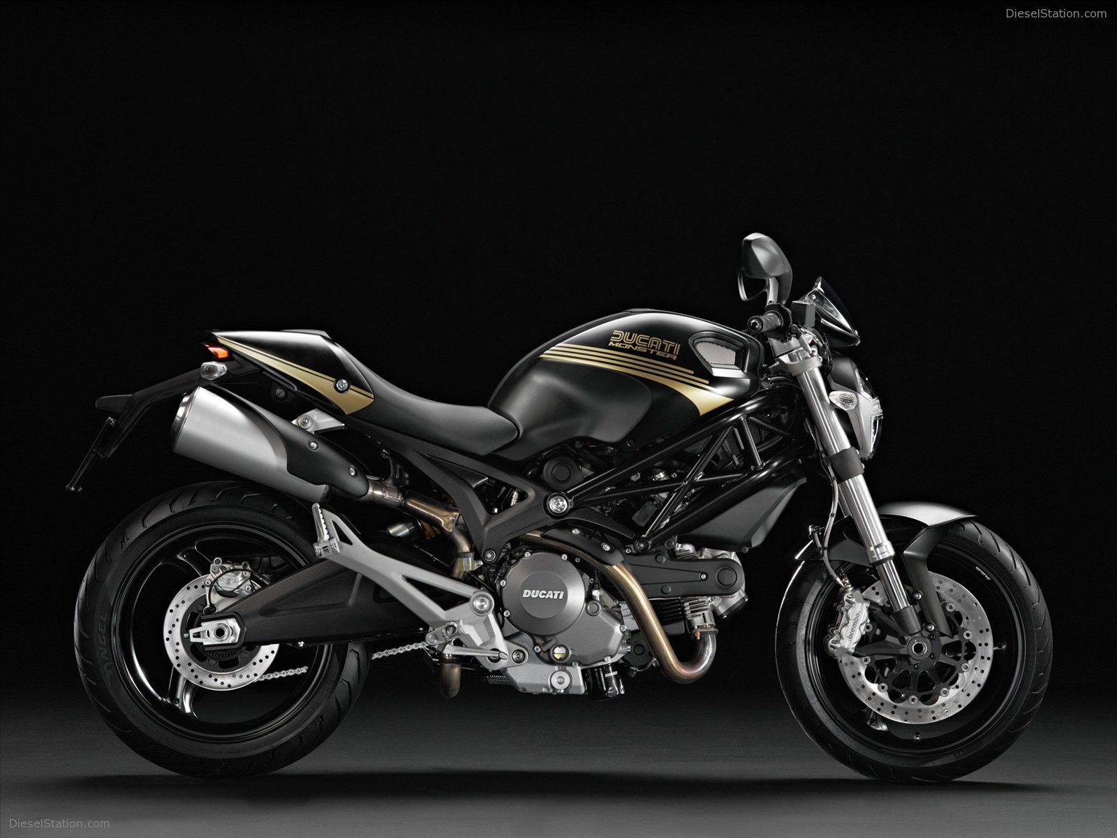 Ducati Monster 796 2011