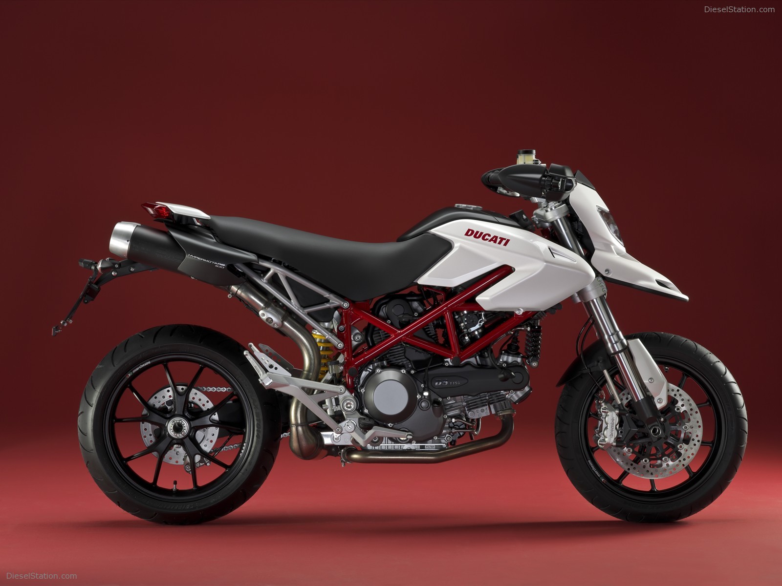 Ducati New Pearl White Livery For Ducati Hypermotard And Multistrada