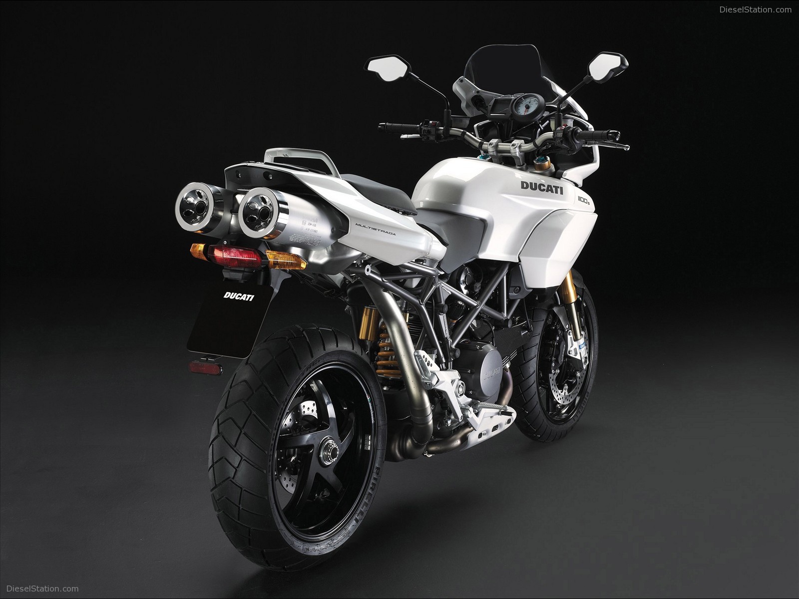Ducati New Pearl White Livery For Ducati Hypermotard And Multistrada Ducati New Pearl White Livery For Ducati Hypermotard And Multistrada