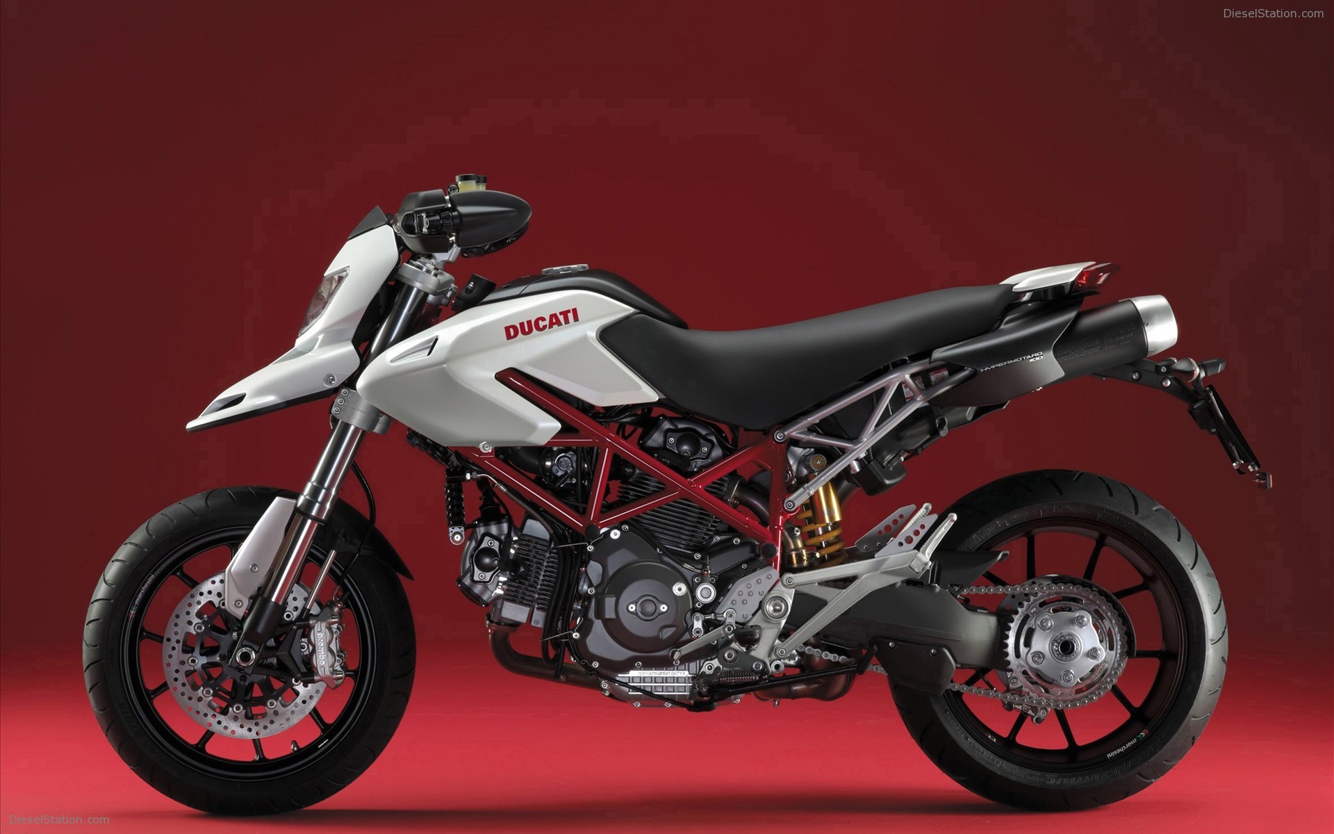 Ducati New Pearl White Livery For Ducati Hypermotard And Multistrada