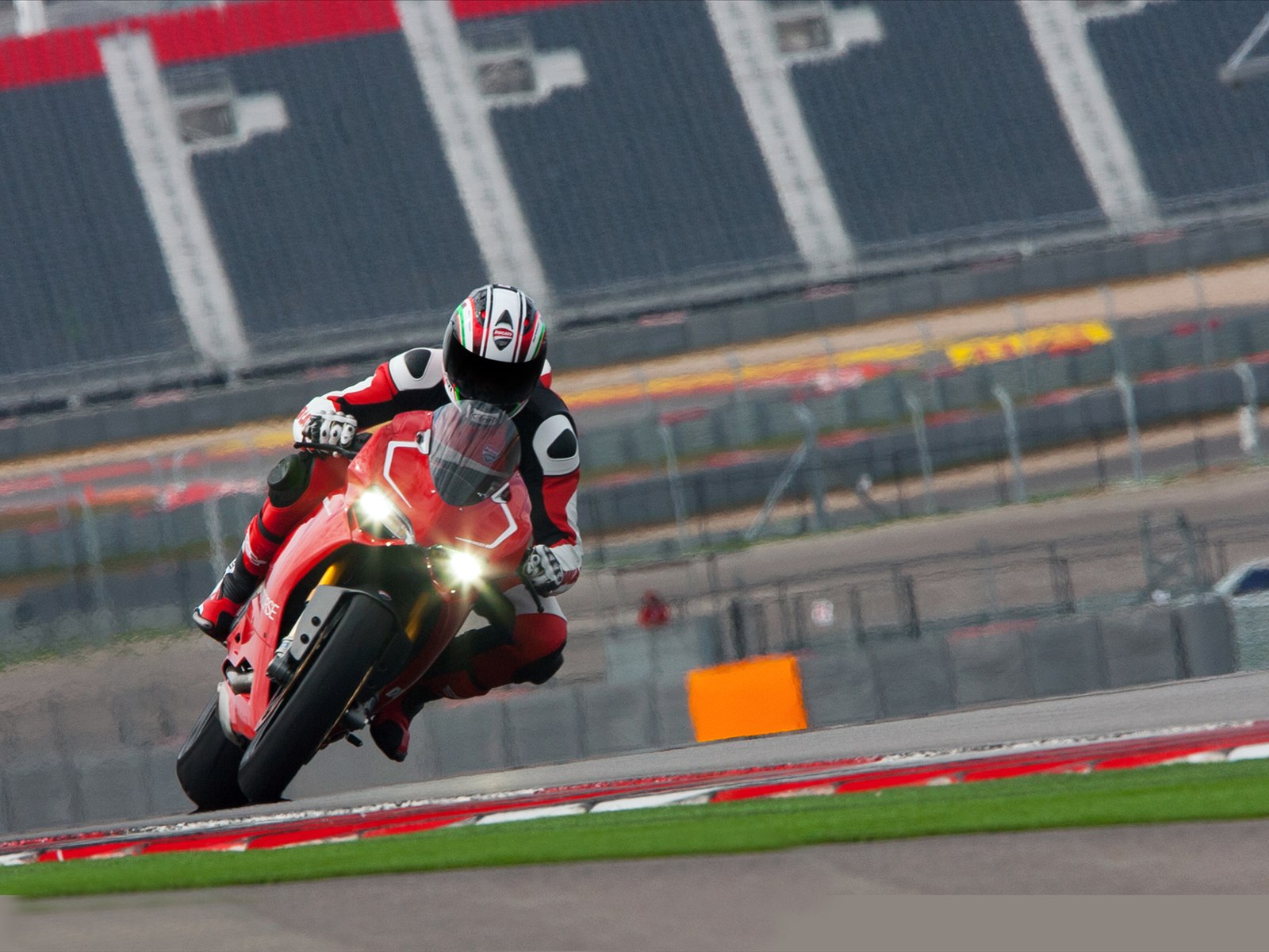 Ducati Superbike 1199 Panigale R 2013