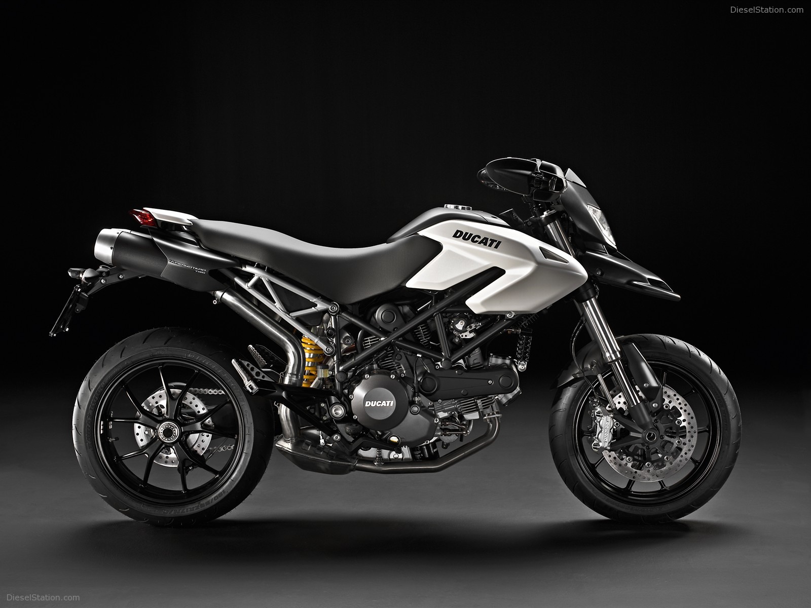 2010 Ducati Hypermotard 796