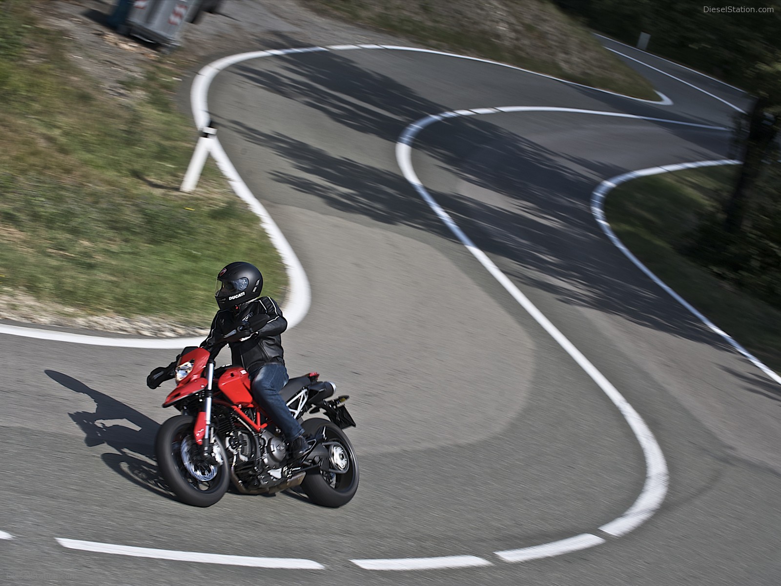 2010 Ducati Hypermotard 796