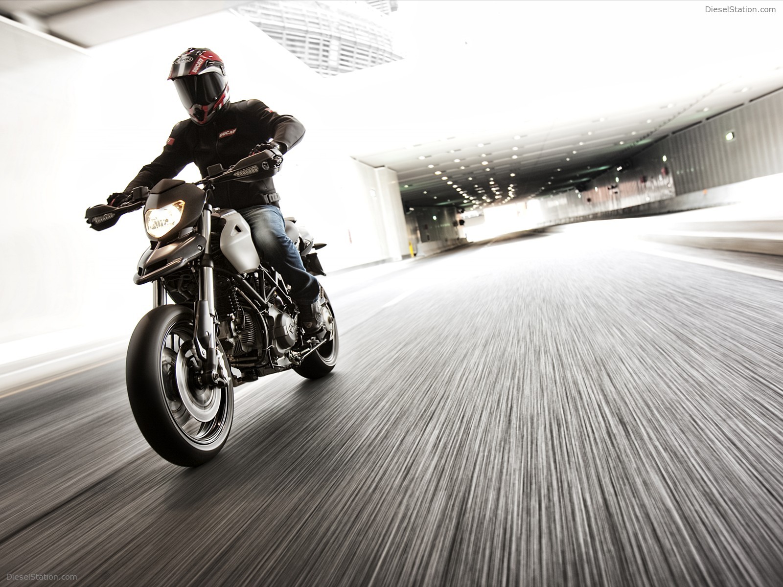 2010 Ducati Hypermotard 796