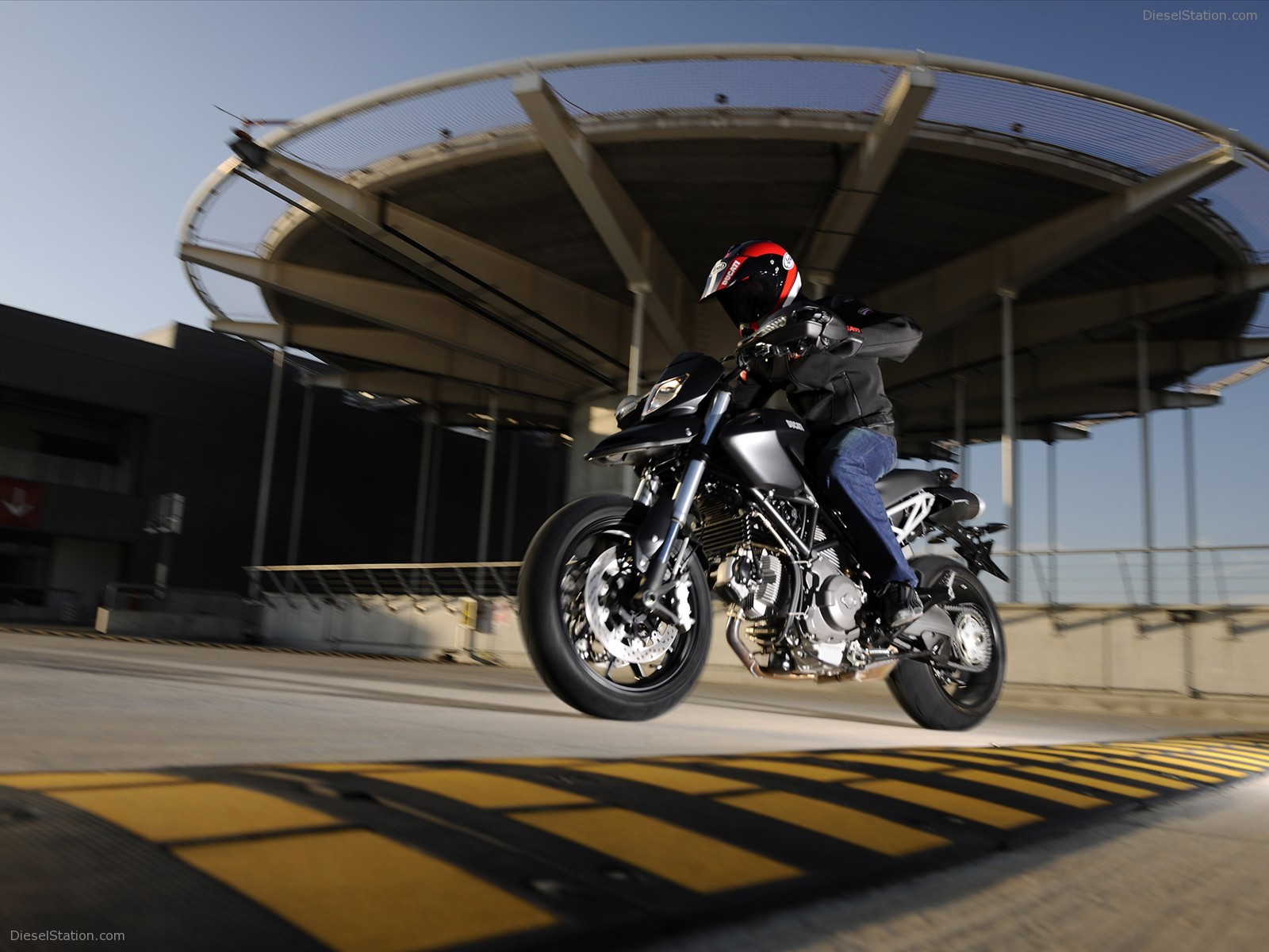 2010 Ducati Hypermotard 796