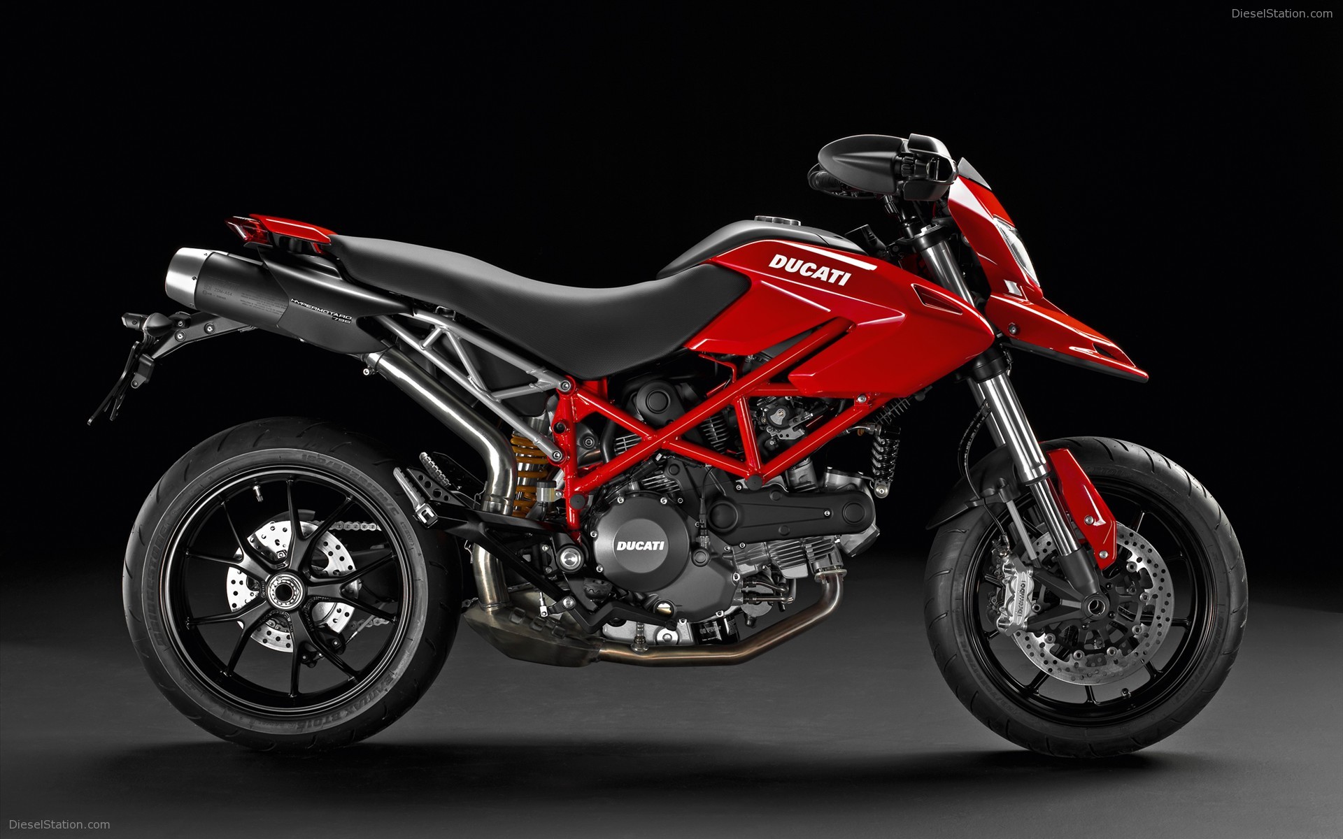 2010 Ducati Hypermotard 796