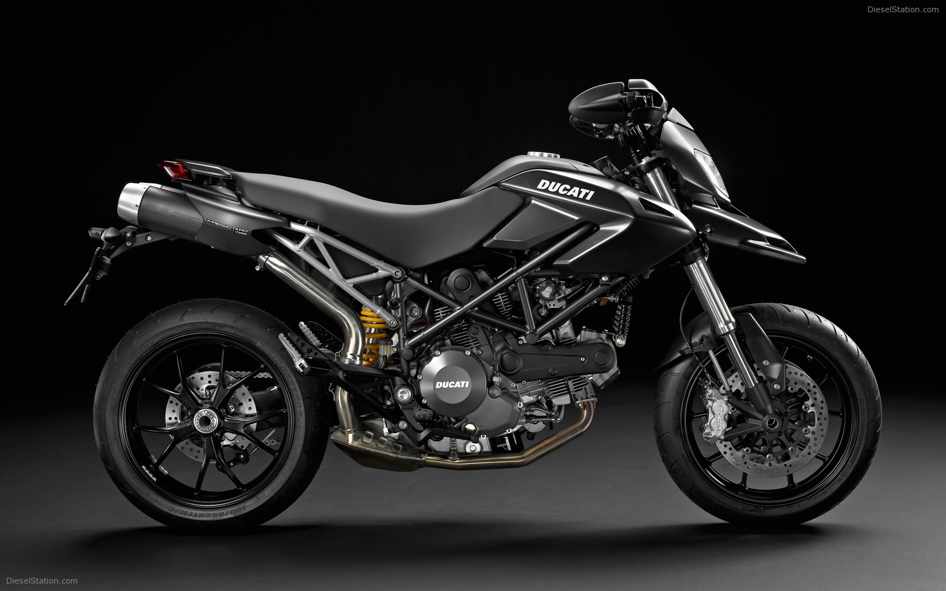 2010 Ducati Hypermotard 796