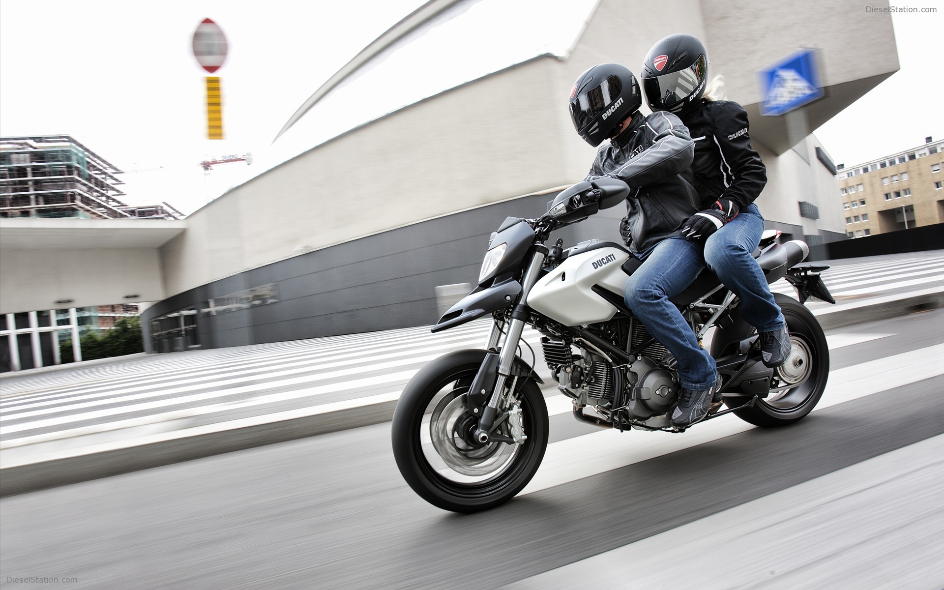 2010 Ducati Hypermotard 796
