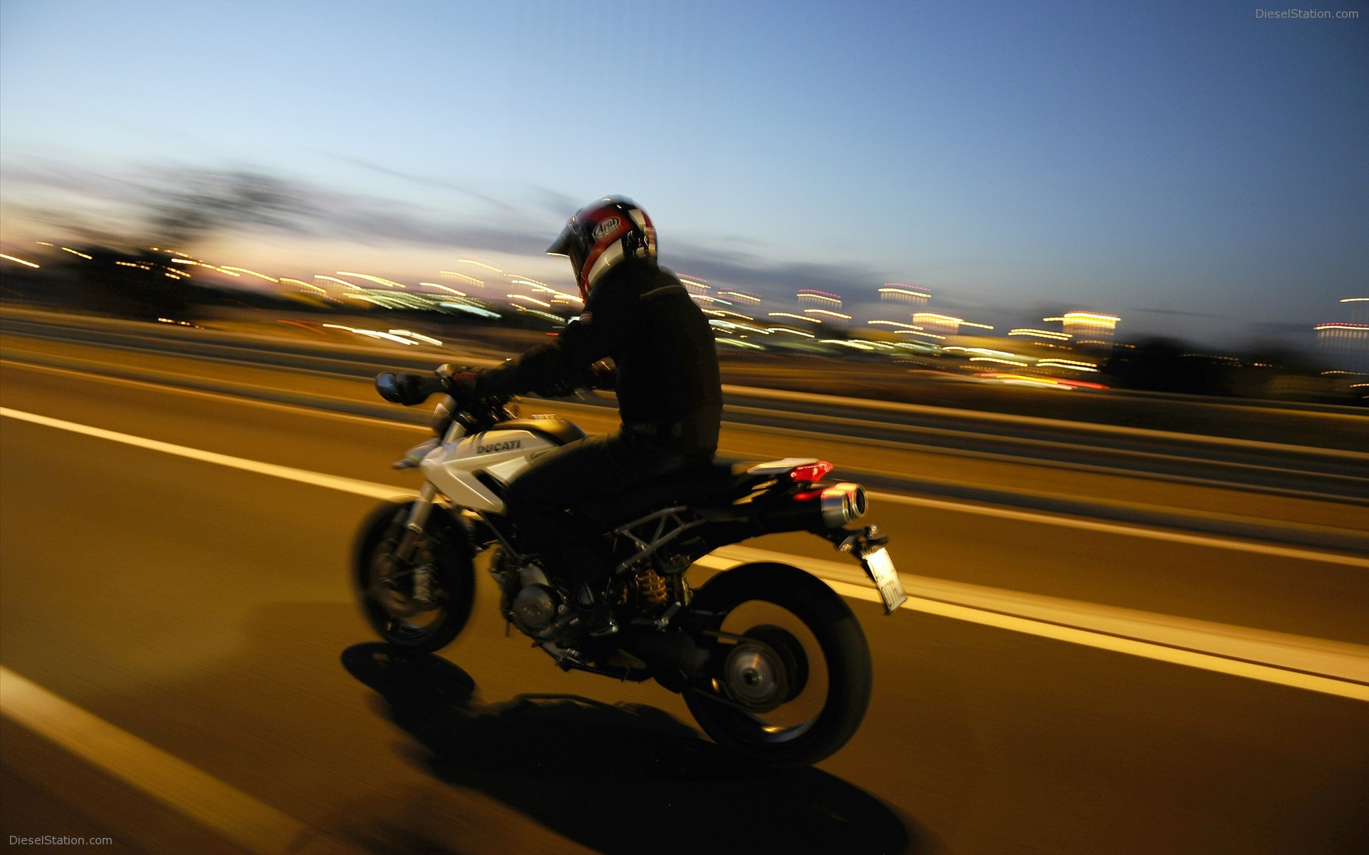 2010 Ducati Hypermotard 796