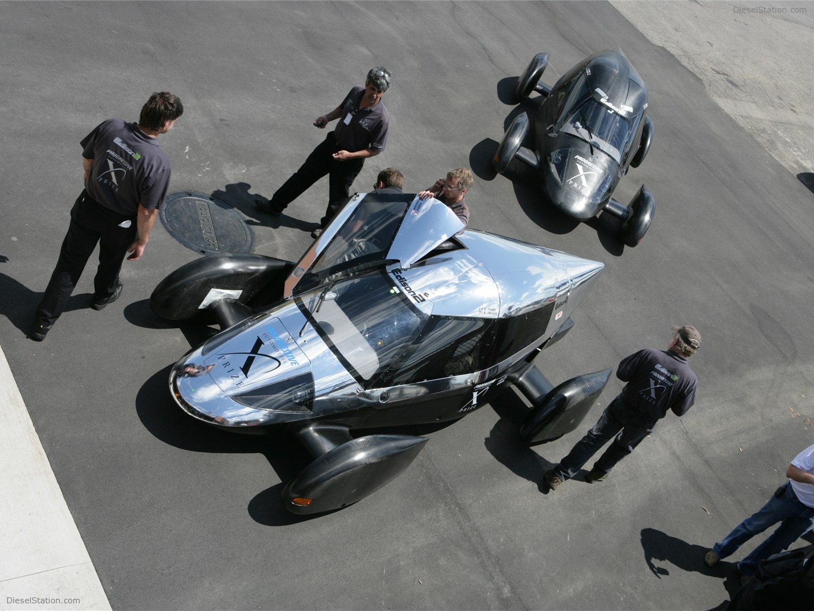 Edison2 Very Light Car 2010