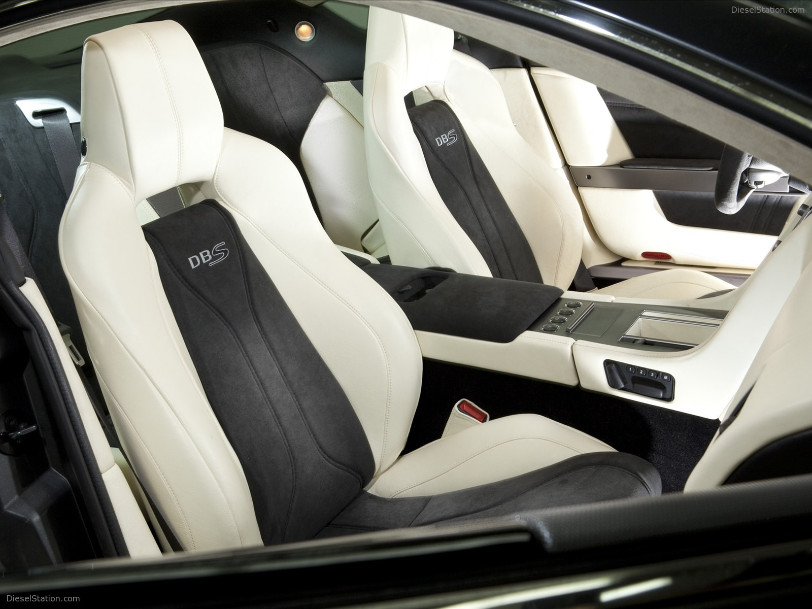 Edo Competition Aston Martin DBS 2011