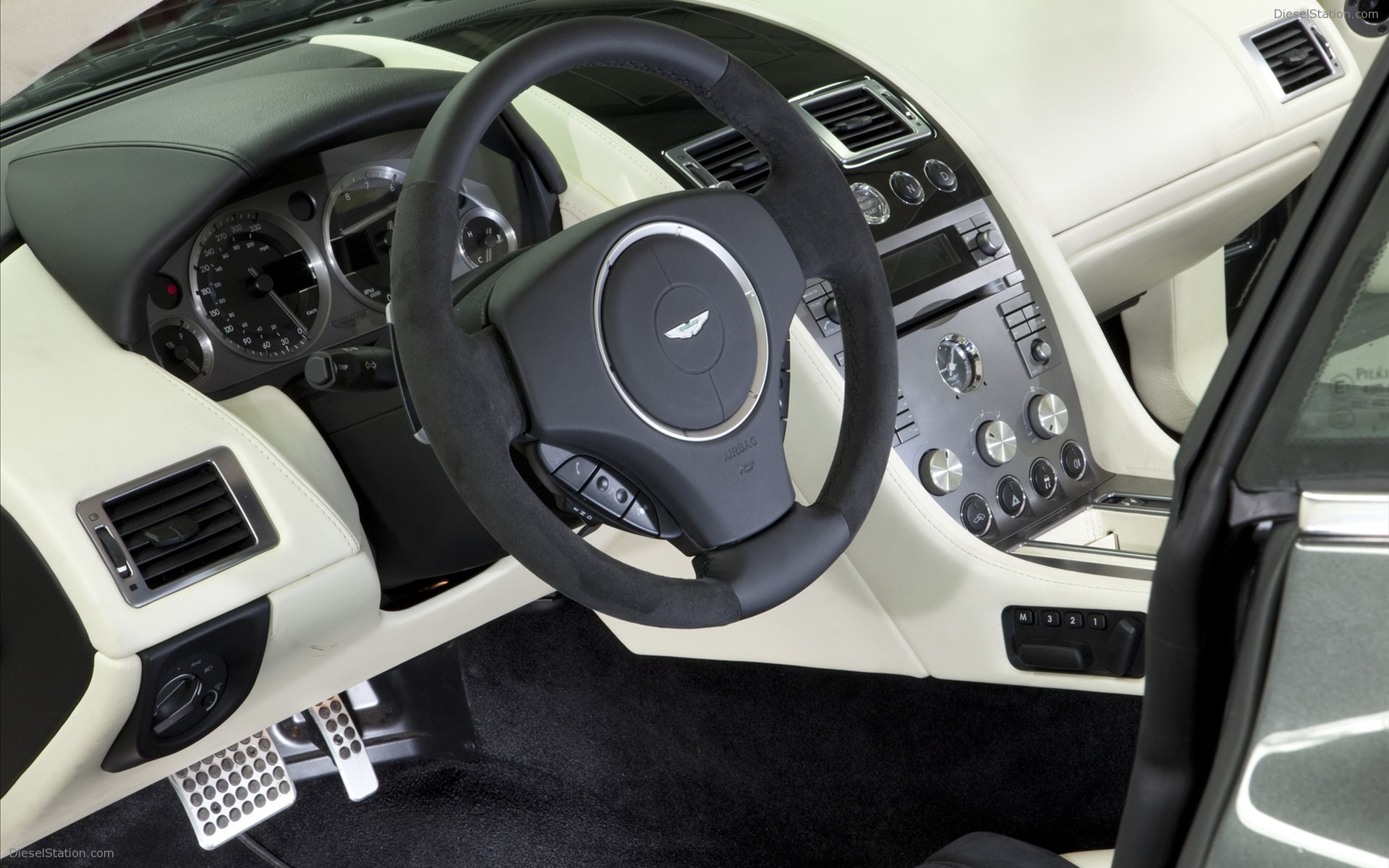 Edo Competition Aston Martin DBS 2011