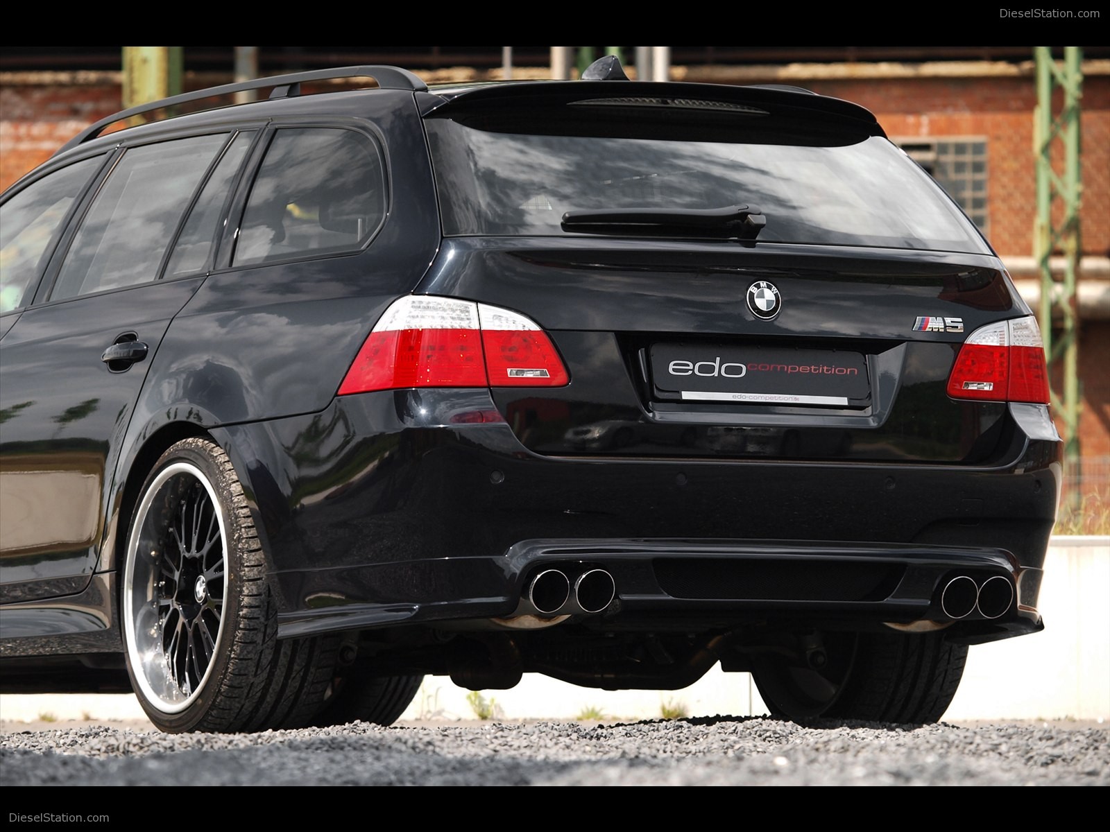 EDO BMW M5 Dark Edition 2011