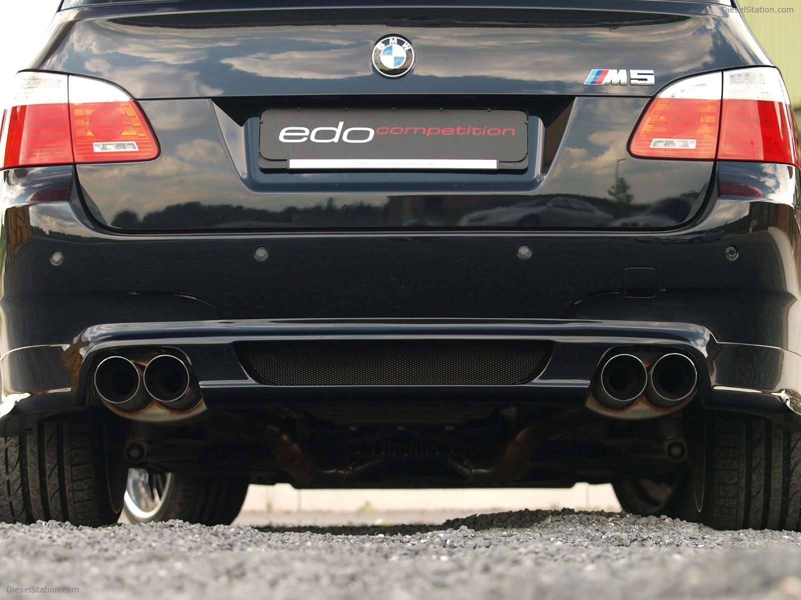 EDO BMW M5 Dark Edition 2011